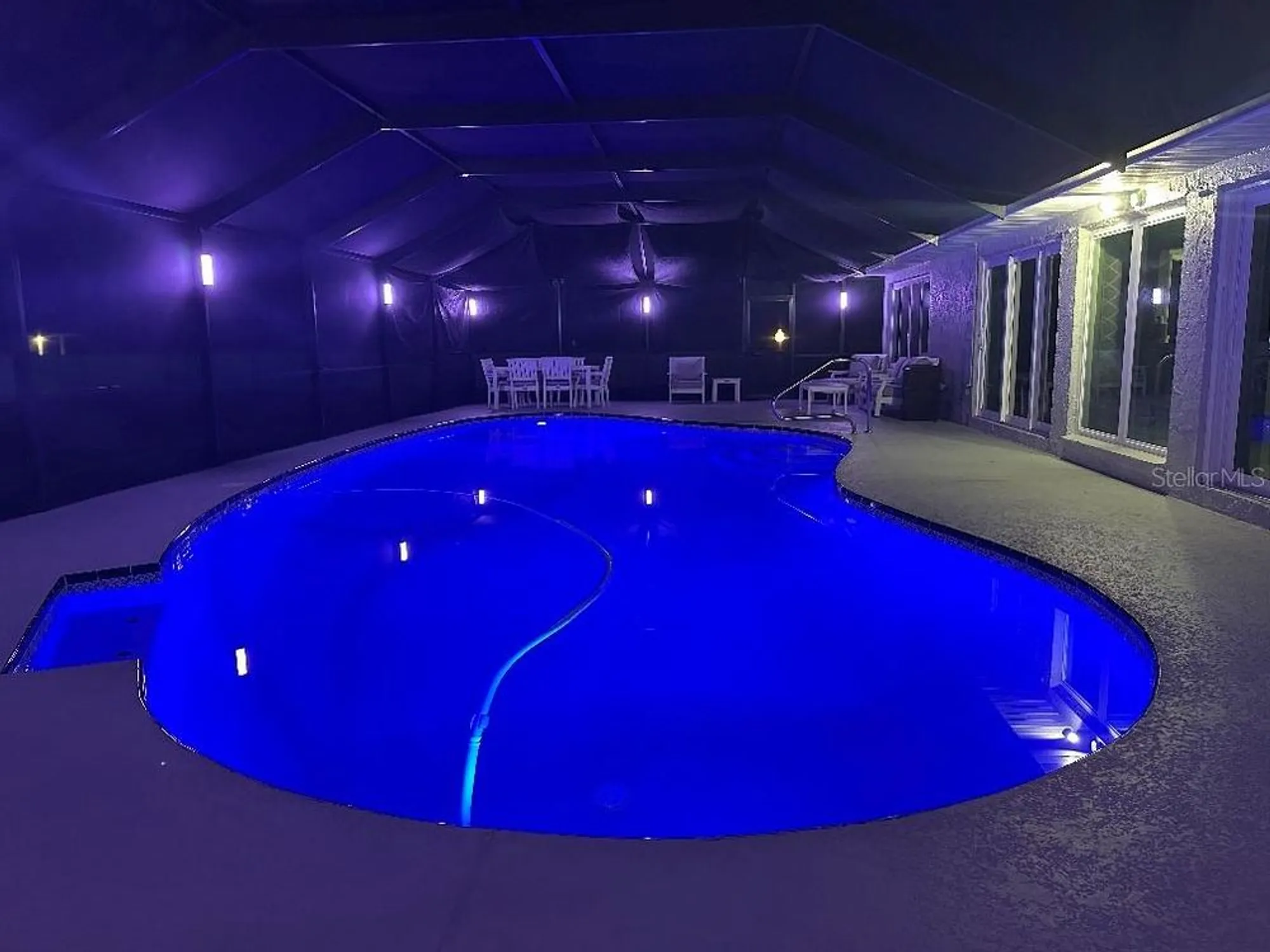 Property Slideshow image 51 of 63 | 2022 east view dr, Sun City Center, FL, 33573