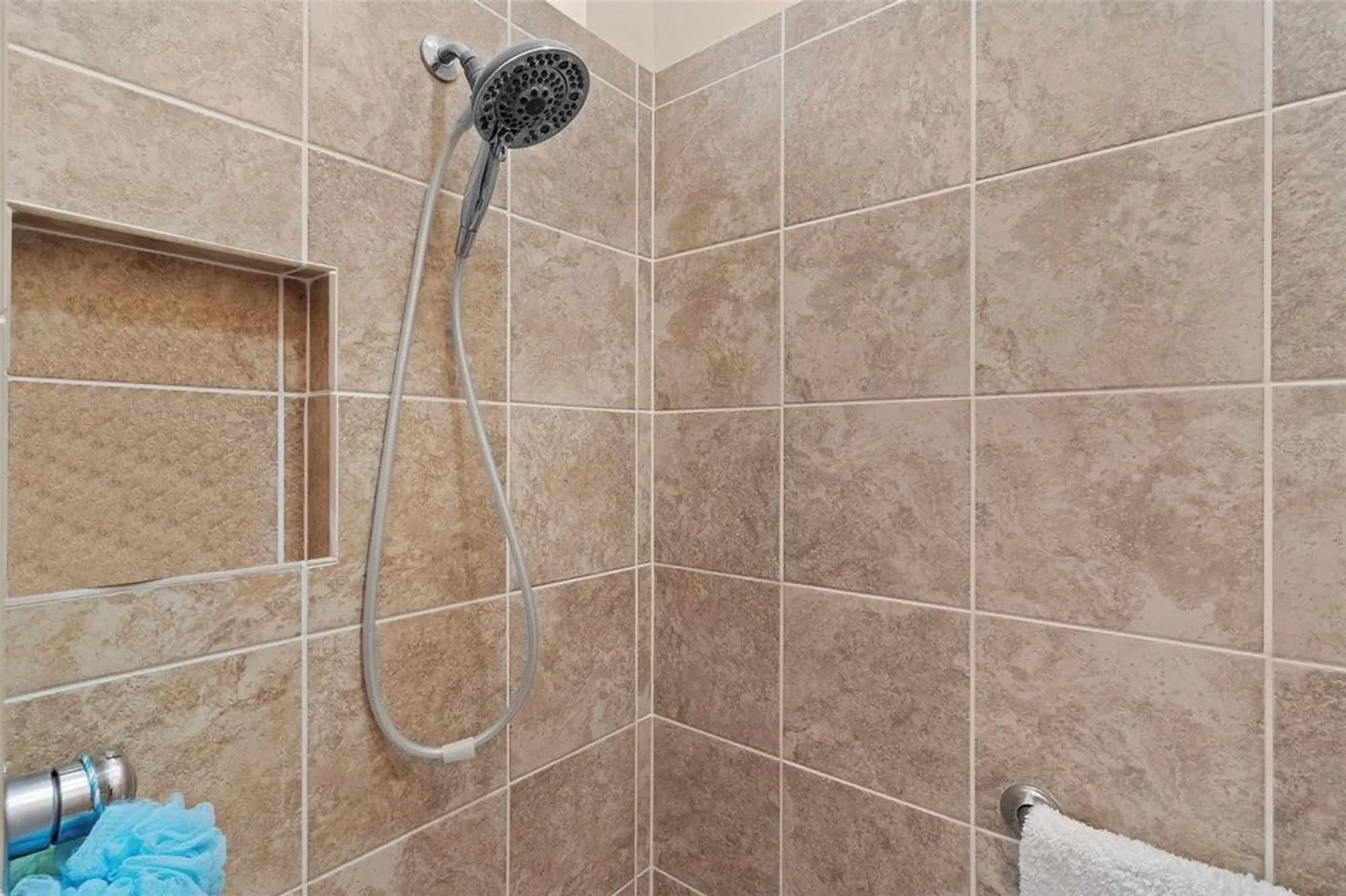 Property Slideshow image 24 of 63 | 859 chapman loop, The Villages, FL, 32162
