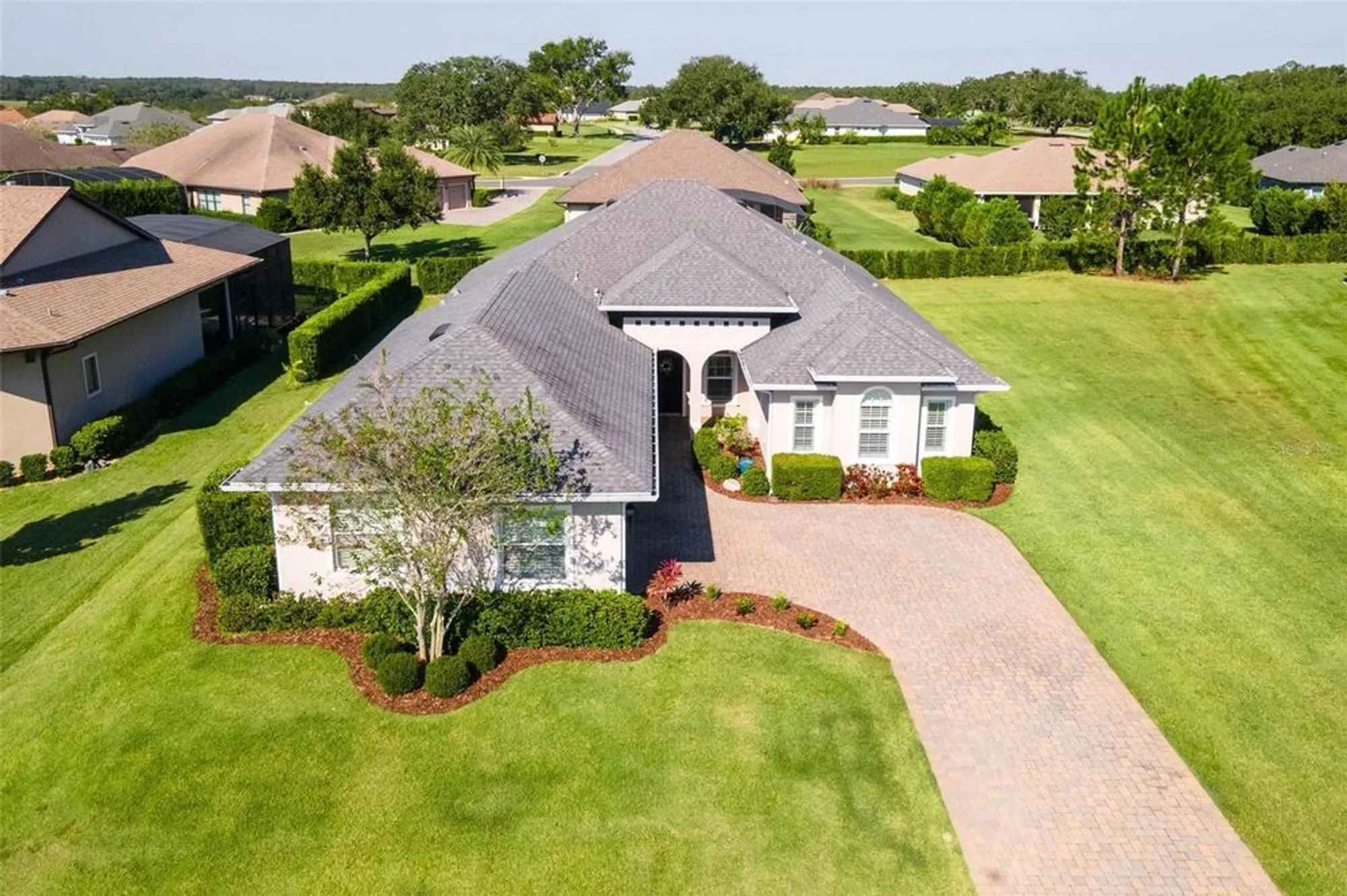 Property Slideshow image 2 of 46 | 39517 hillrise ln, Lady Lake, FL, 32159