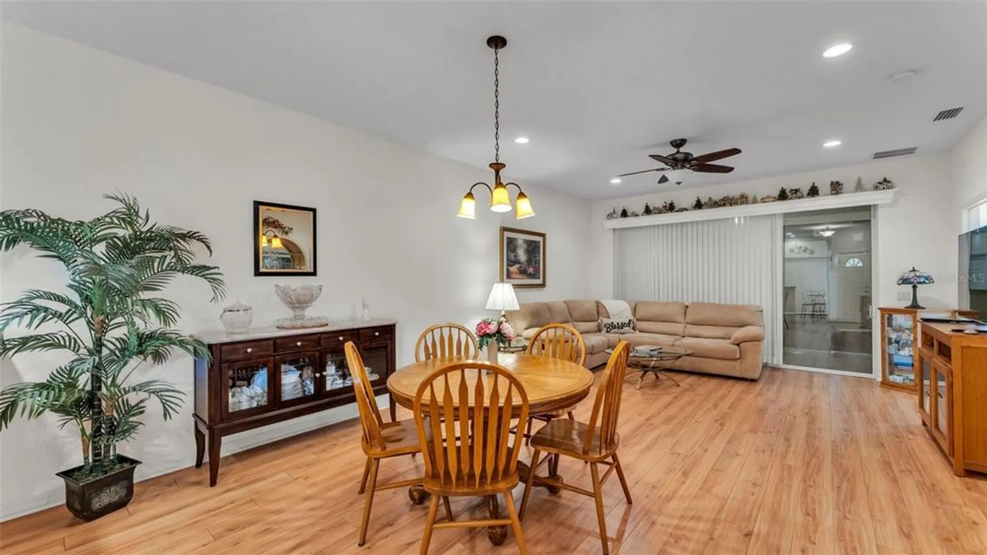 Property Slideshow image 5 of 34 | 1584 vienna square dr, Winter Haven, FL, 33884