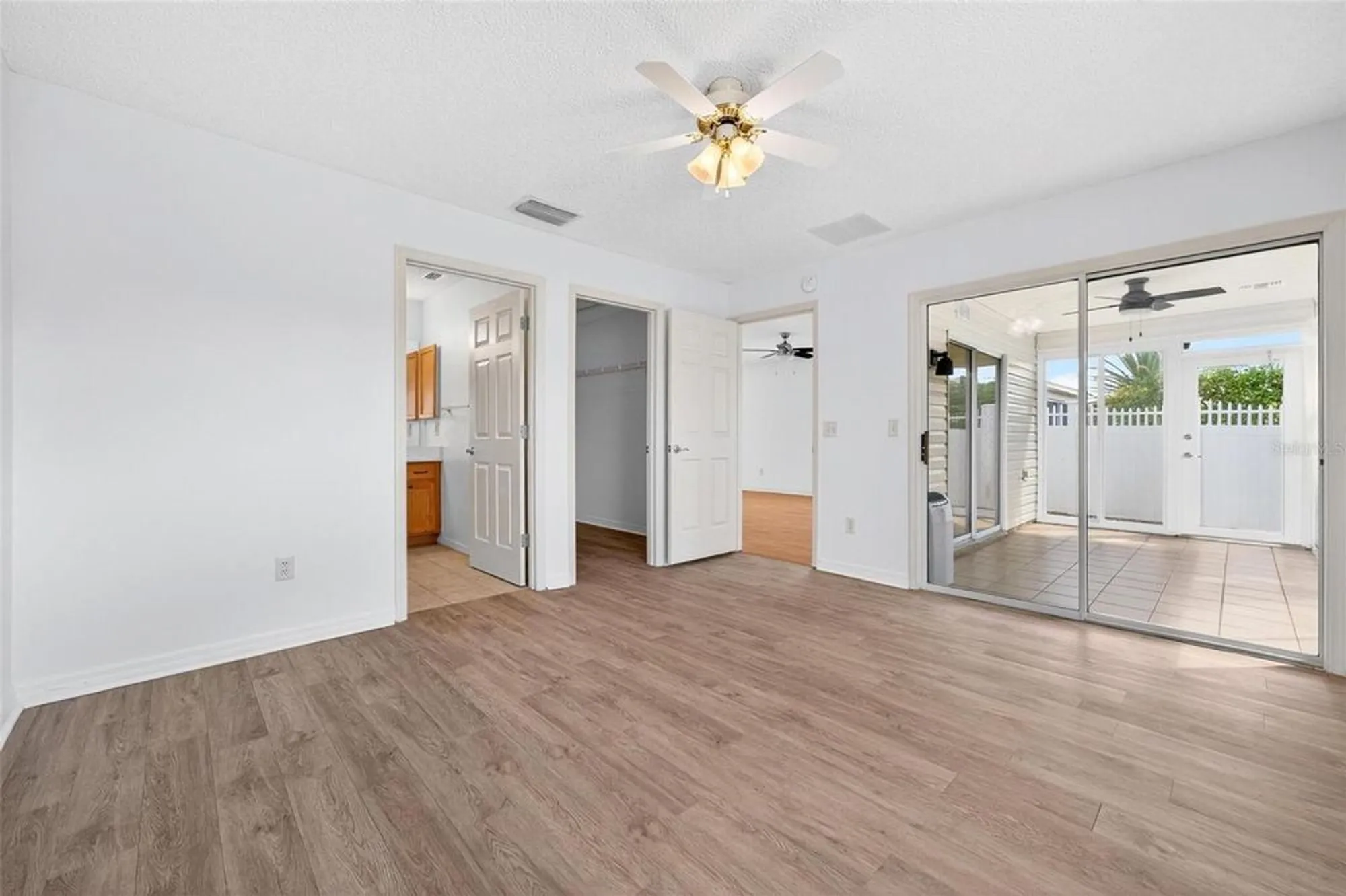 Property Slideshow image 37 of 57 | 2446 kenmore ln, The Villages, FL, 32162