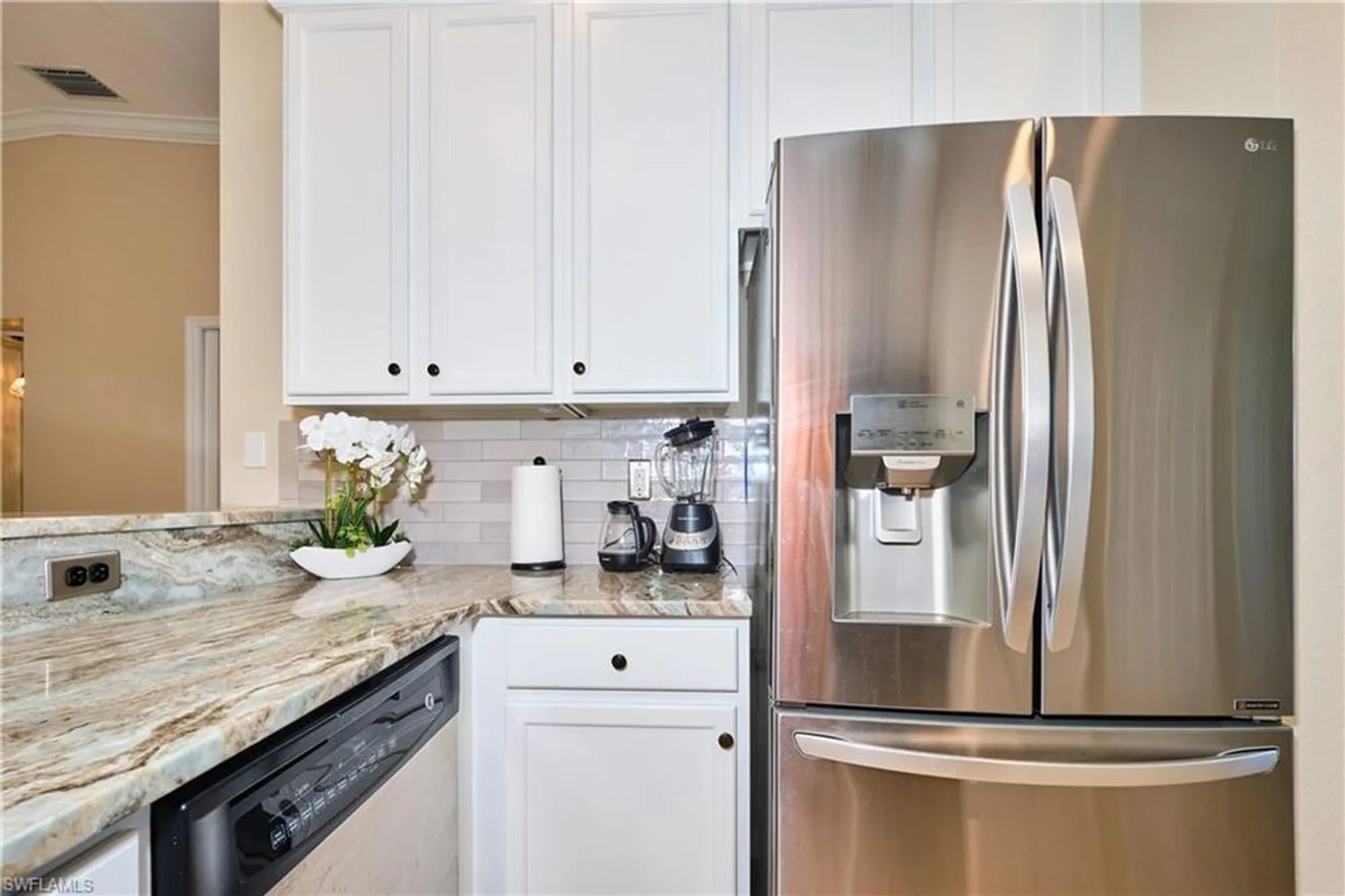 Property Slideshow image 14 of 50 | 28051 bridgetown ct unit 5725, Bonita Springs, FL, 34135