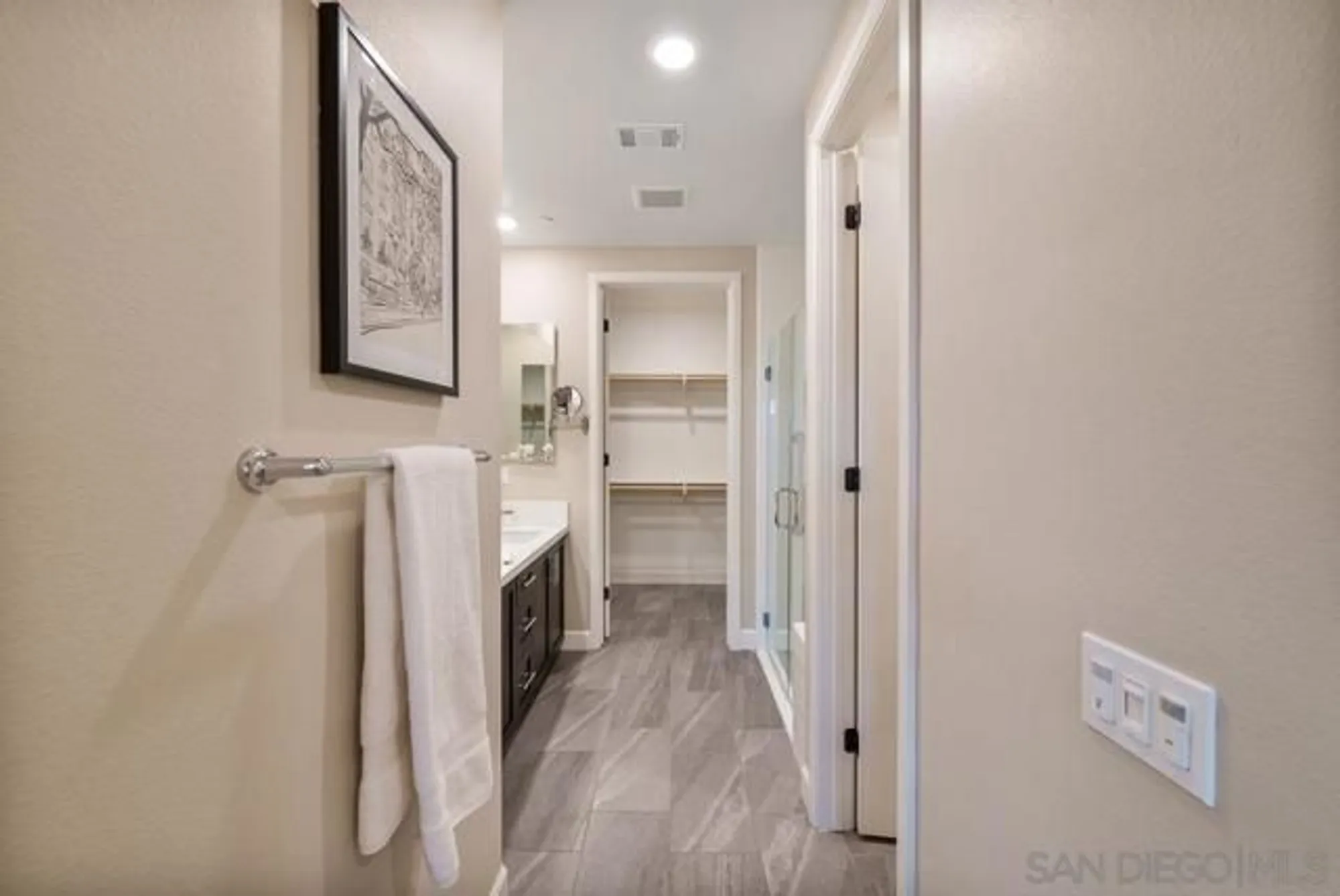 Property Slideshow image 24 of 59 | 16750 coyote bush dr 19, San Diego, CA, 92127