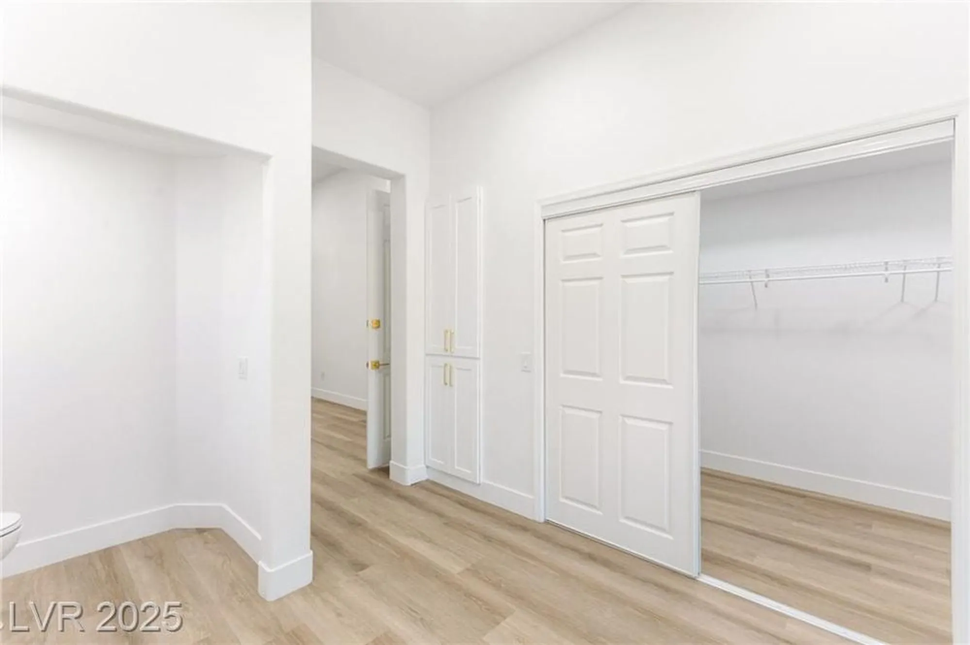 Property Slideshow image 51 of 99 | 3004 darby falls dr, Las Vegas, NV, 89134