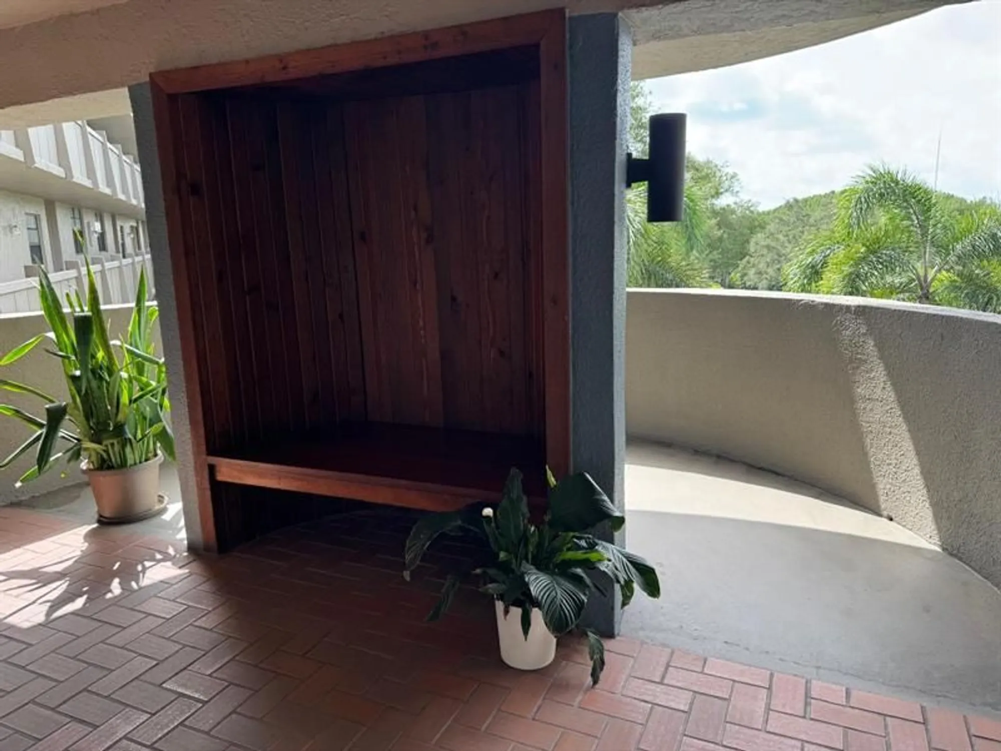 Property Slideshow image 44 of 60 | 900 colony point cir 407, Pembroke Pines, FL, 33026