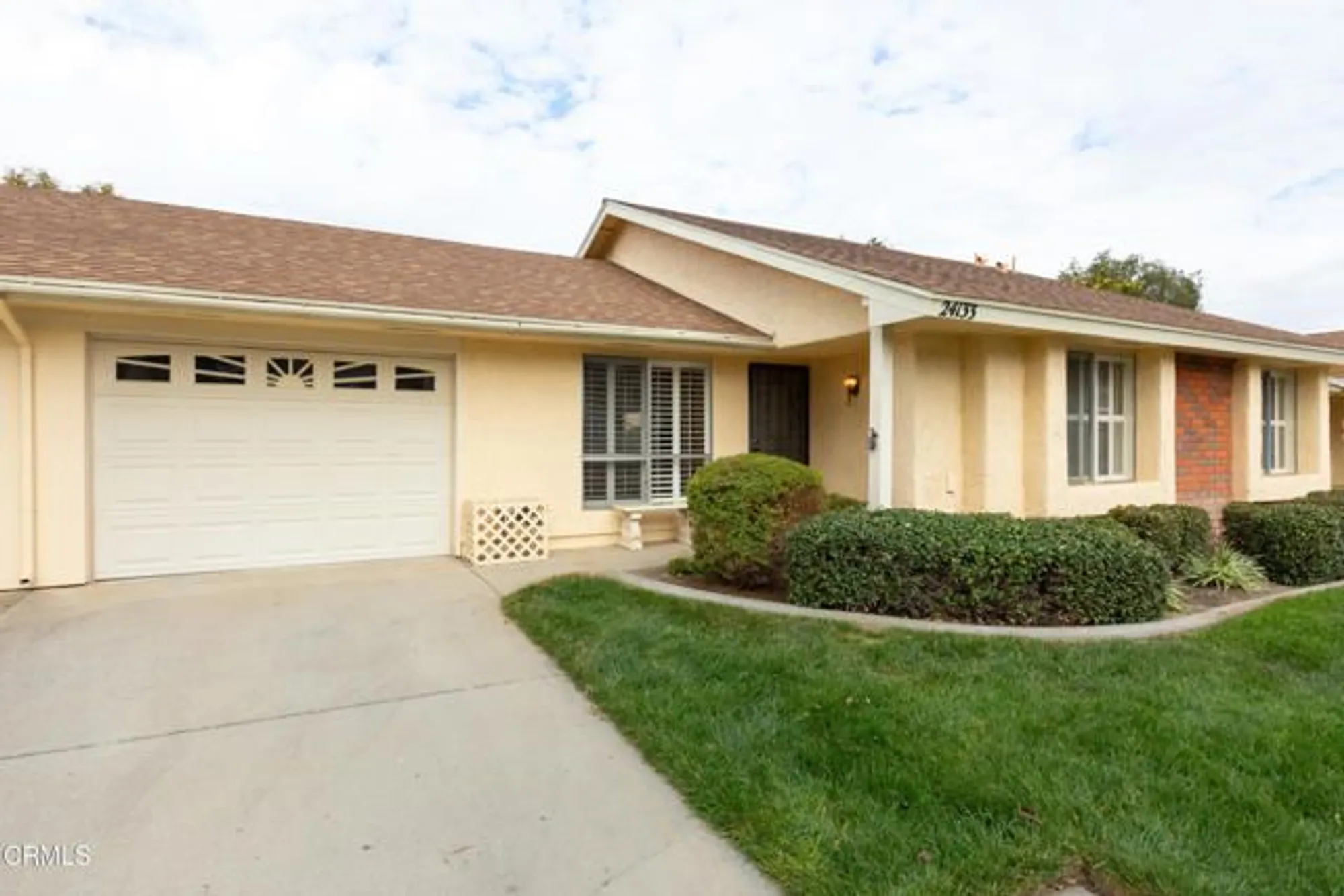 Property Slideshow image 4 of 49 | 24133 village 24, Camarillo, CA, 93012