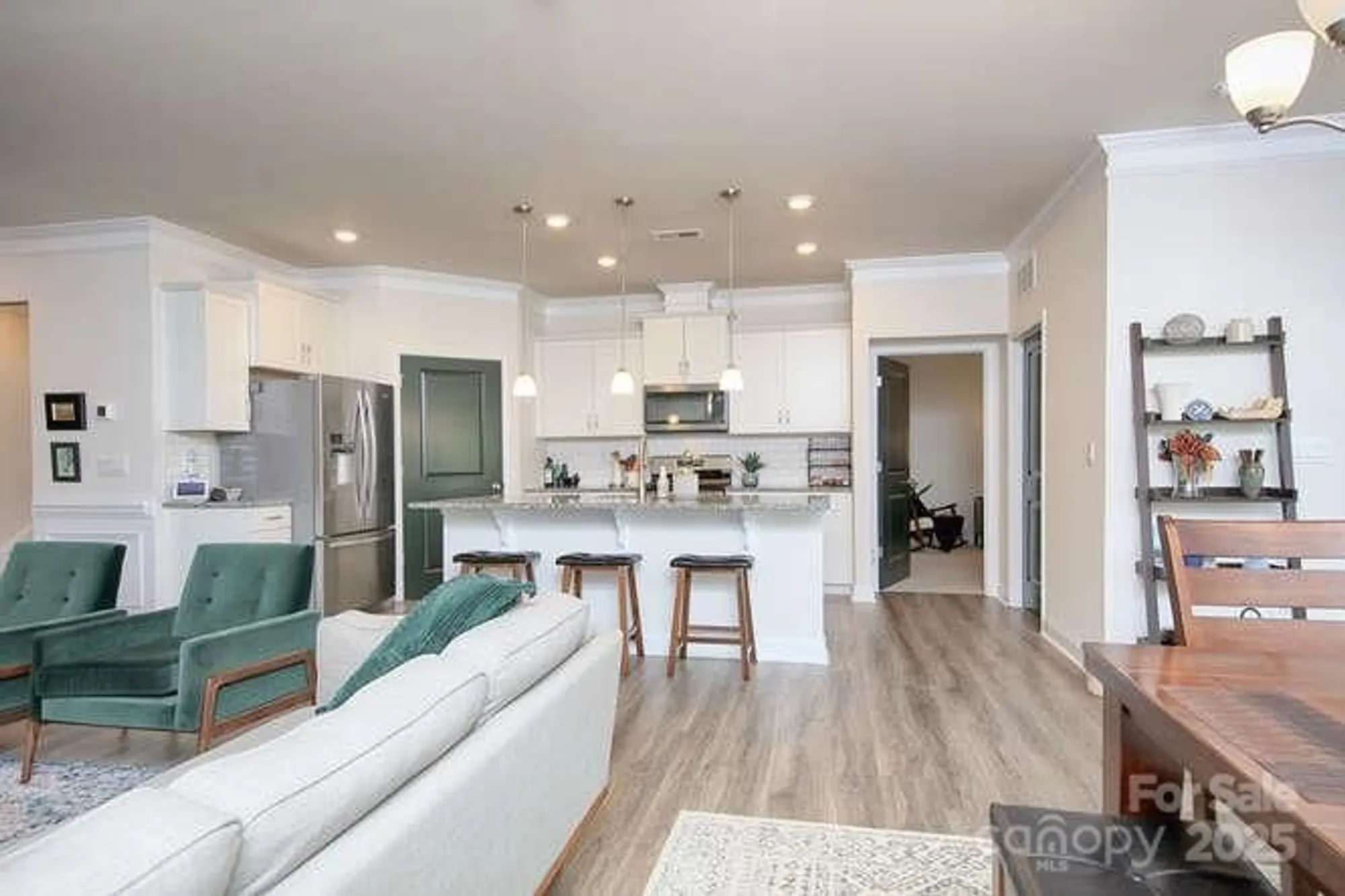 Property Slideshow image 18 of 47 | 4245 millstream rd, Denver, NC, 28037