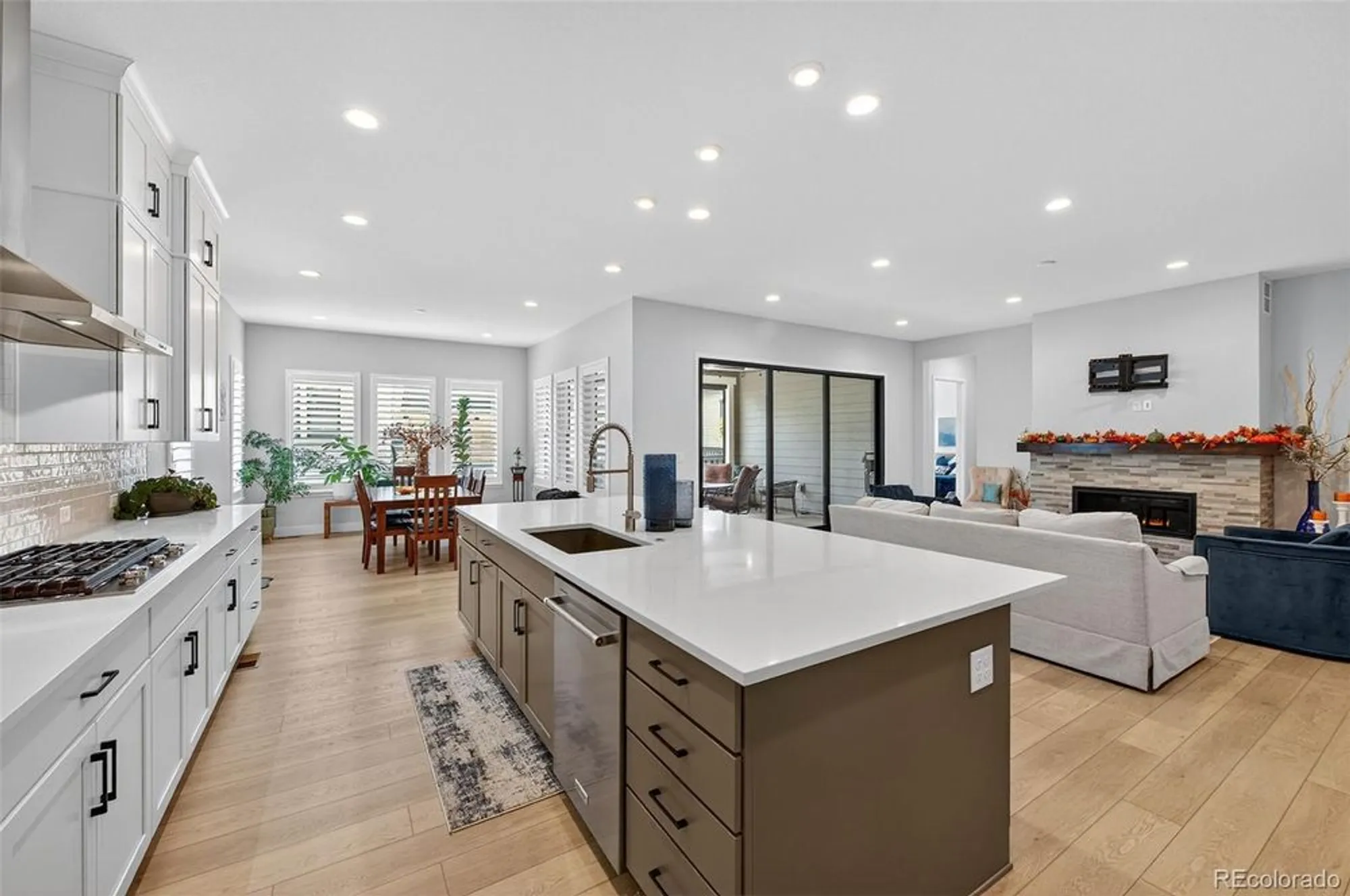 Property Slideshow image 13 of 46 | 11412 autumn moon st, Littleton, CO, 80125