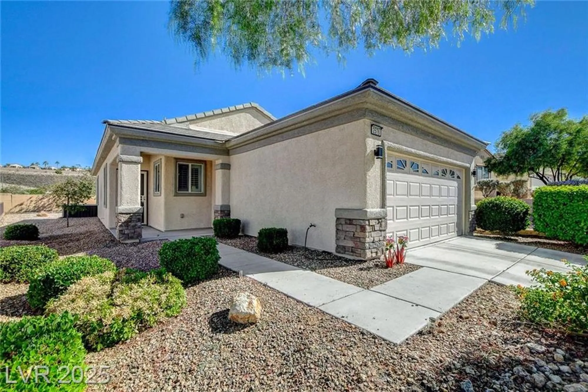 Property Slideshow image 3 of 72 | 2576 binary stars st, Henderson, NV, 89044