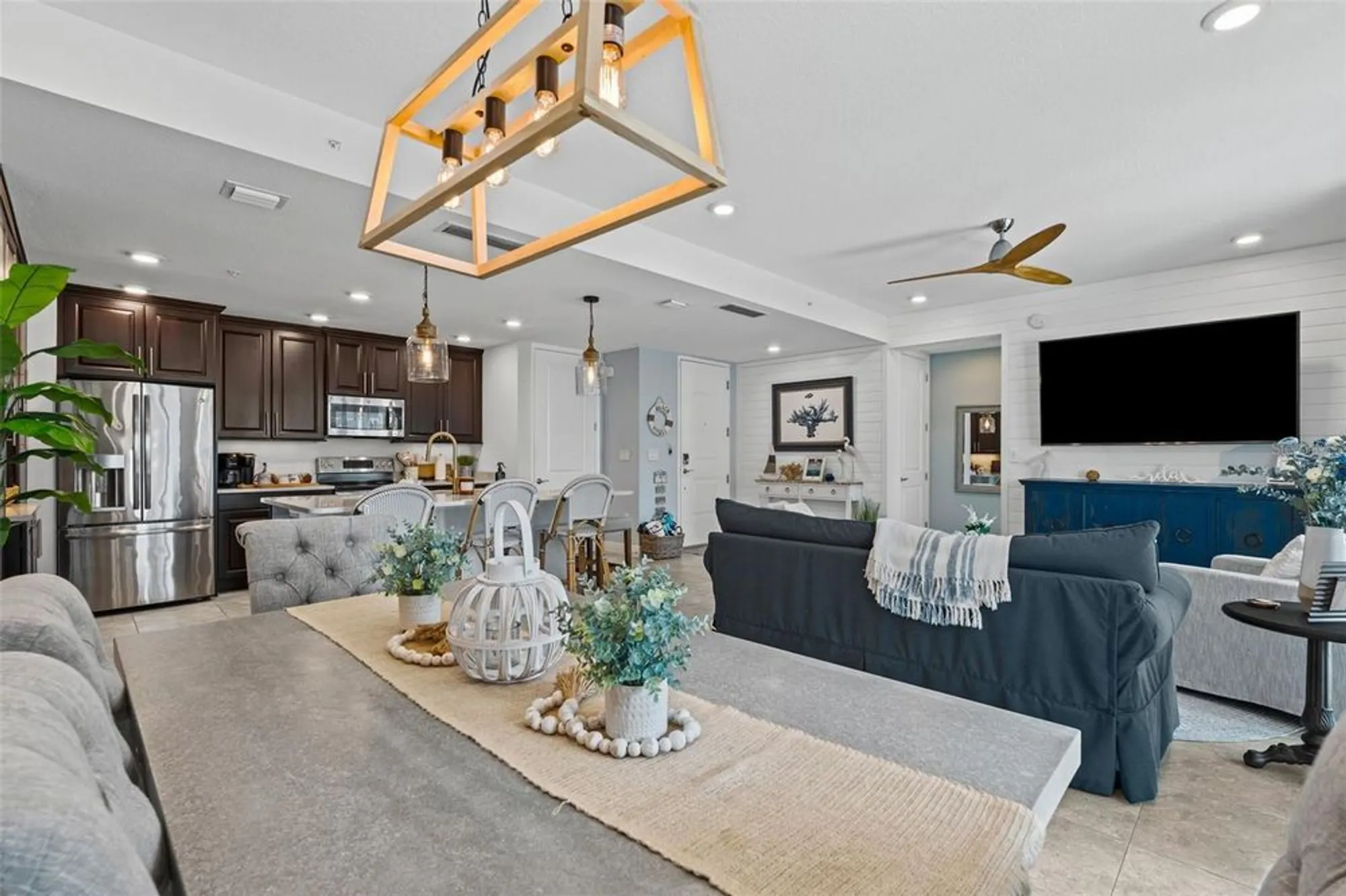 Property Slideshow image 21 of 94 | 395 aruba cir unit 101, Bradenton, FL, 34209