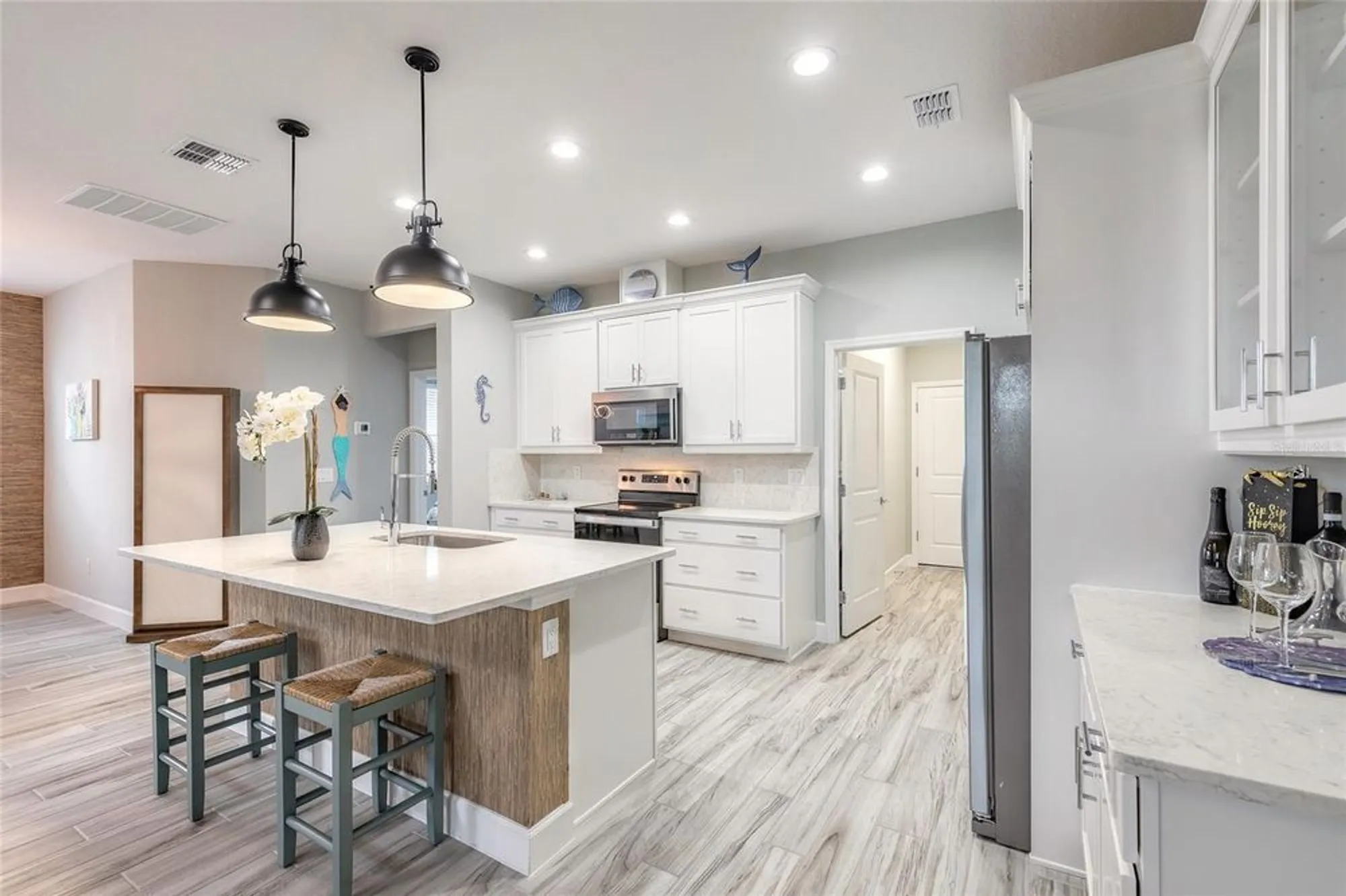 Property Slideshow image 20 of 59 | 333 pop top ln, Daytona Beach, FL, 32124