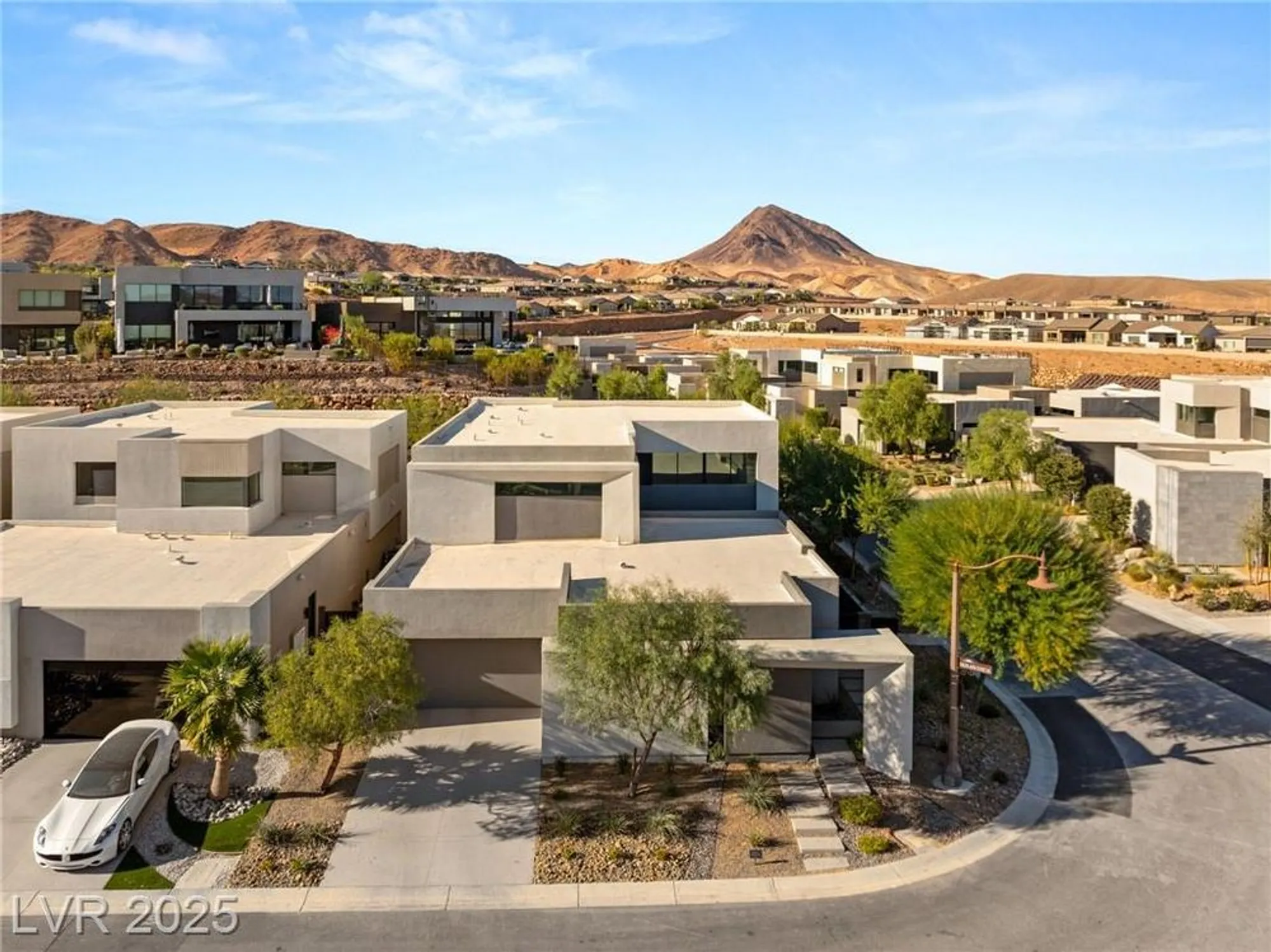 Property Slideshow image 29 of 41 | 21 highland cove ln, Henderson, NV, 89011