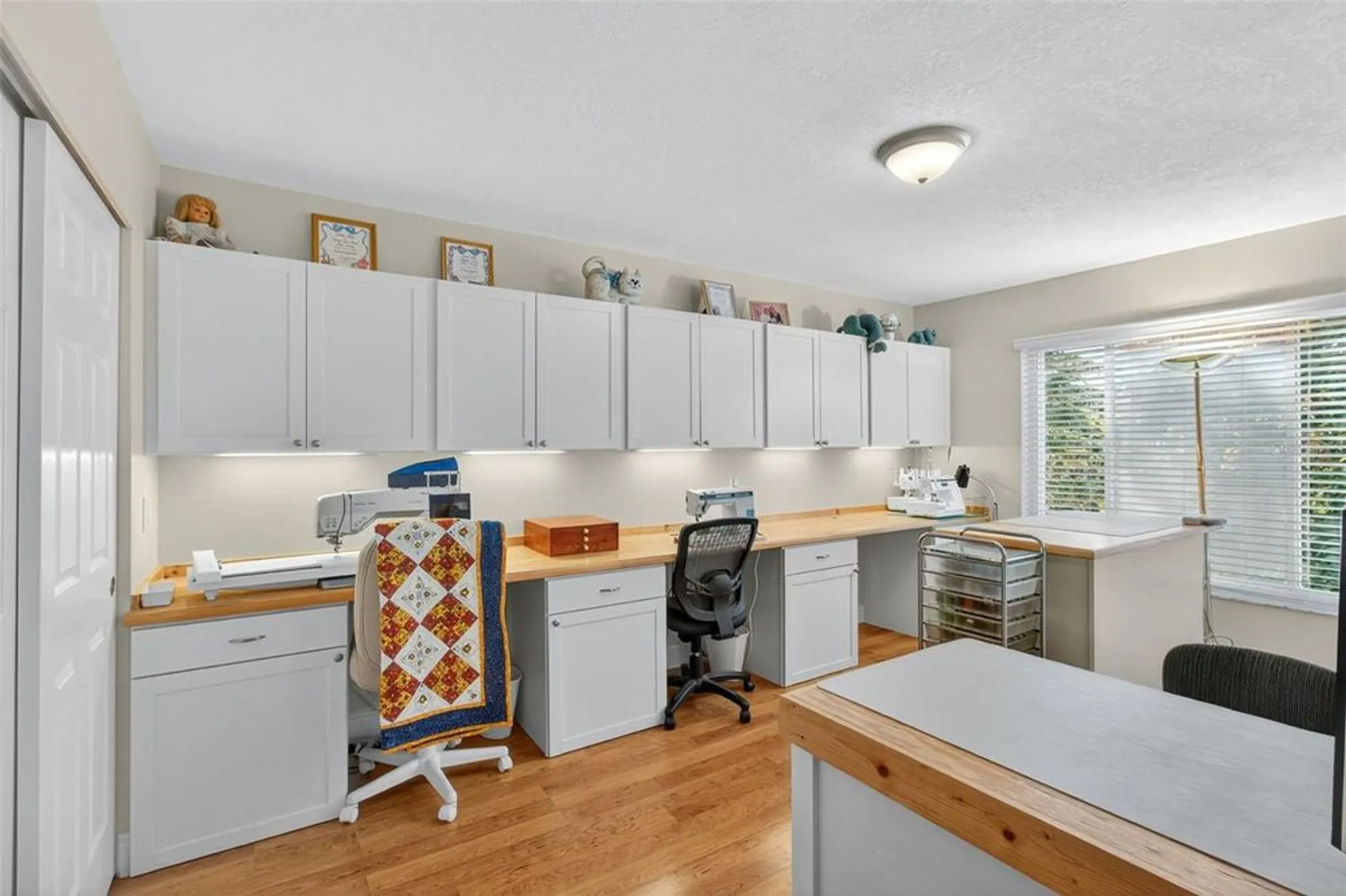 Property Slideshow image 23 of 59 | 2170 americus blvd 47, Clearwater, FL, 33763