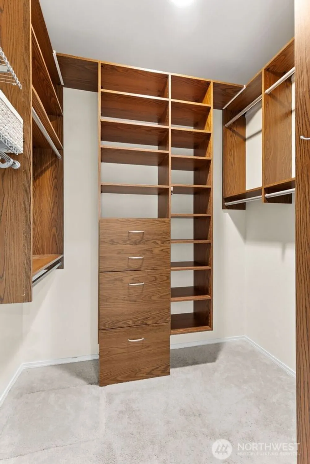 Property Slideshow image 17 of 36 | 8336 bainbridge loop, Lacey, WA, 98516