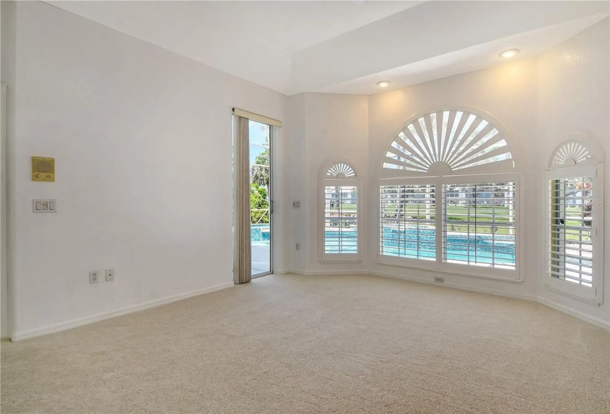 Property Slideshow image 22 of 52 | 340 bermuda ct 5, Venice, FL, 34293