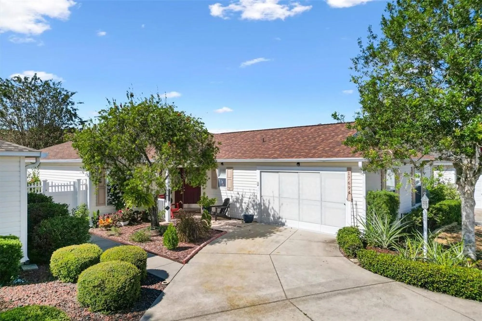 Property Slideshow image 3 of 45 | 17694 se 84th peyton ct, The Villages, FL, 32162