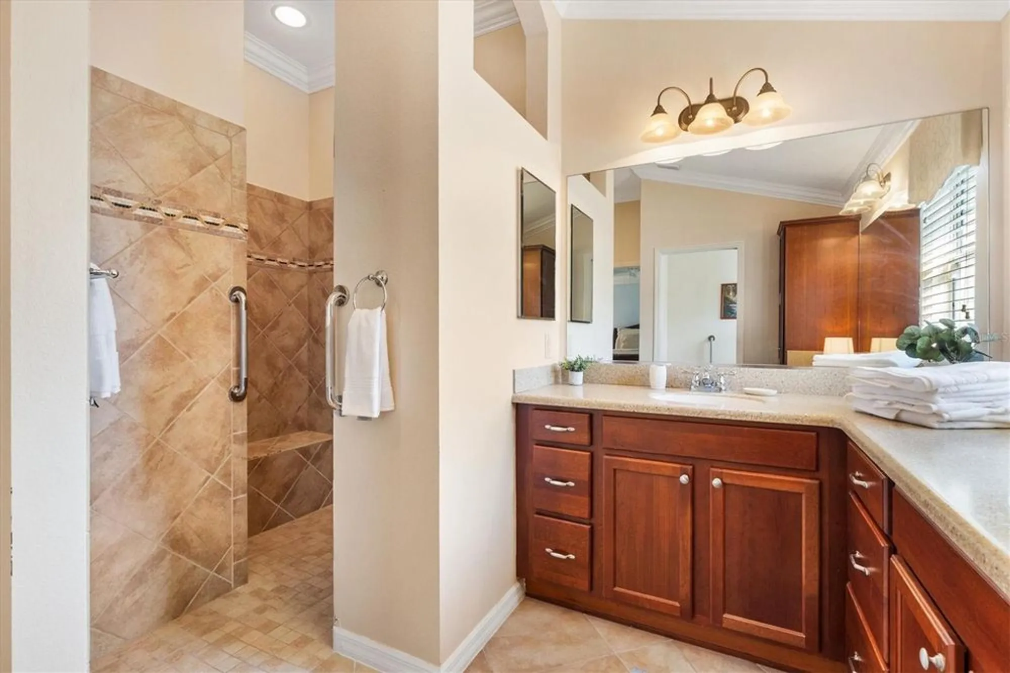 Property Slideshow image 20 of 35 | 933 folkstone way, The Villages, FL, 32162