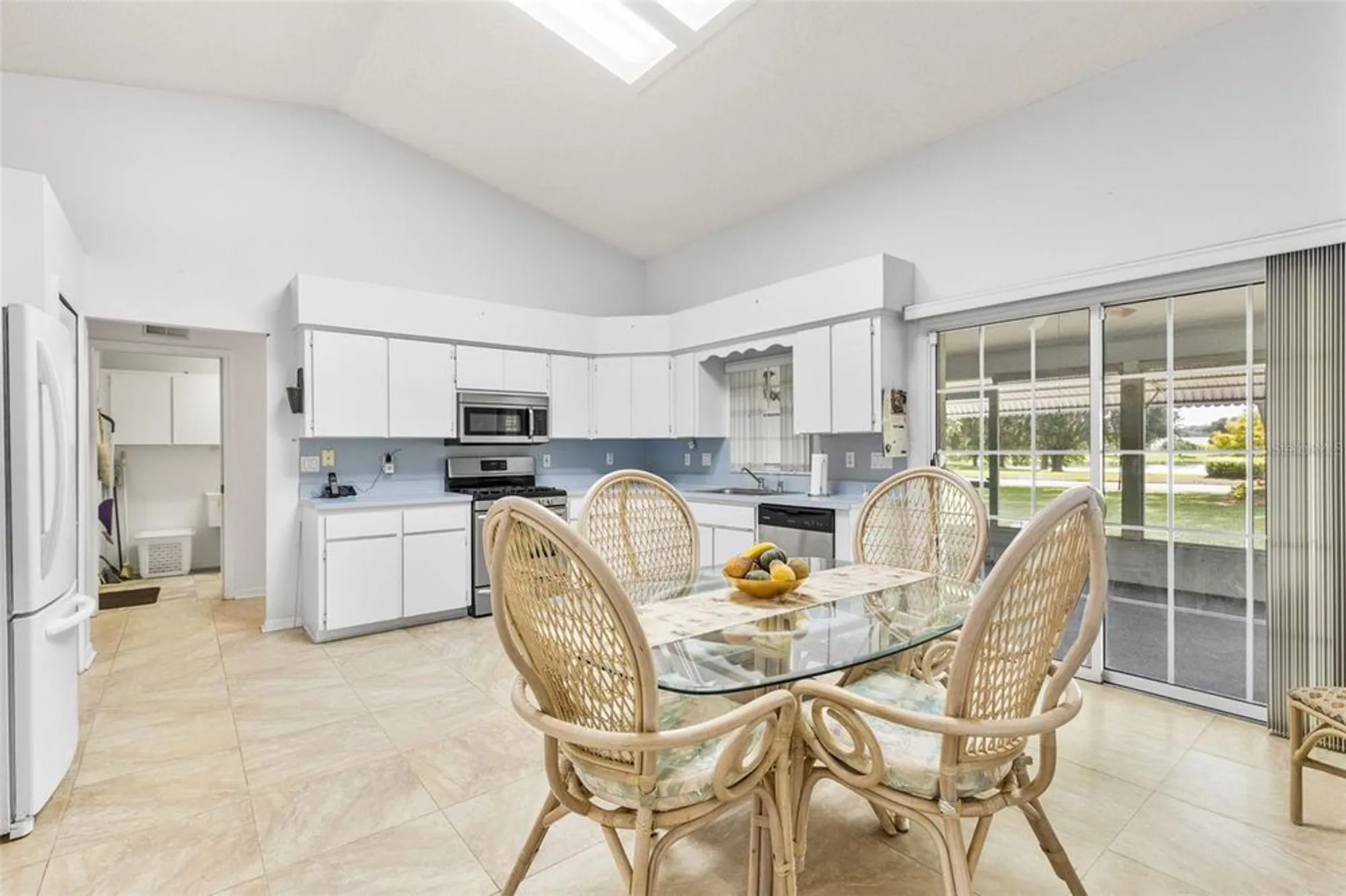 Property Slideshow image 6 of 28 | 5606 laver st, Leesburg, FL, 34748