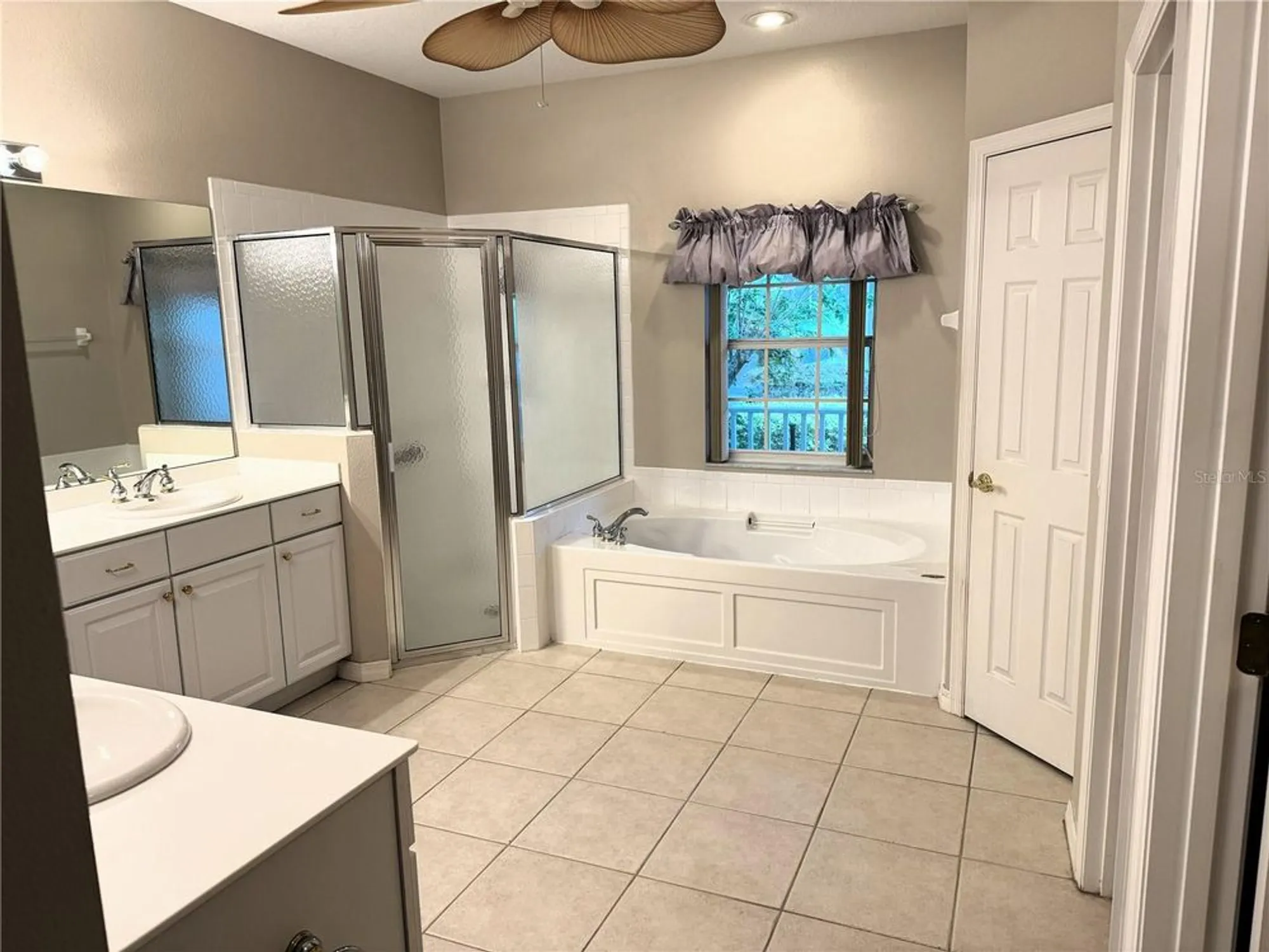 Property Slideshow image 60 of 86 | 417 lake butler dr, Kissimmee, FL, 34759