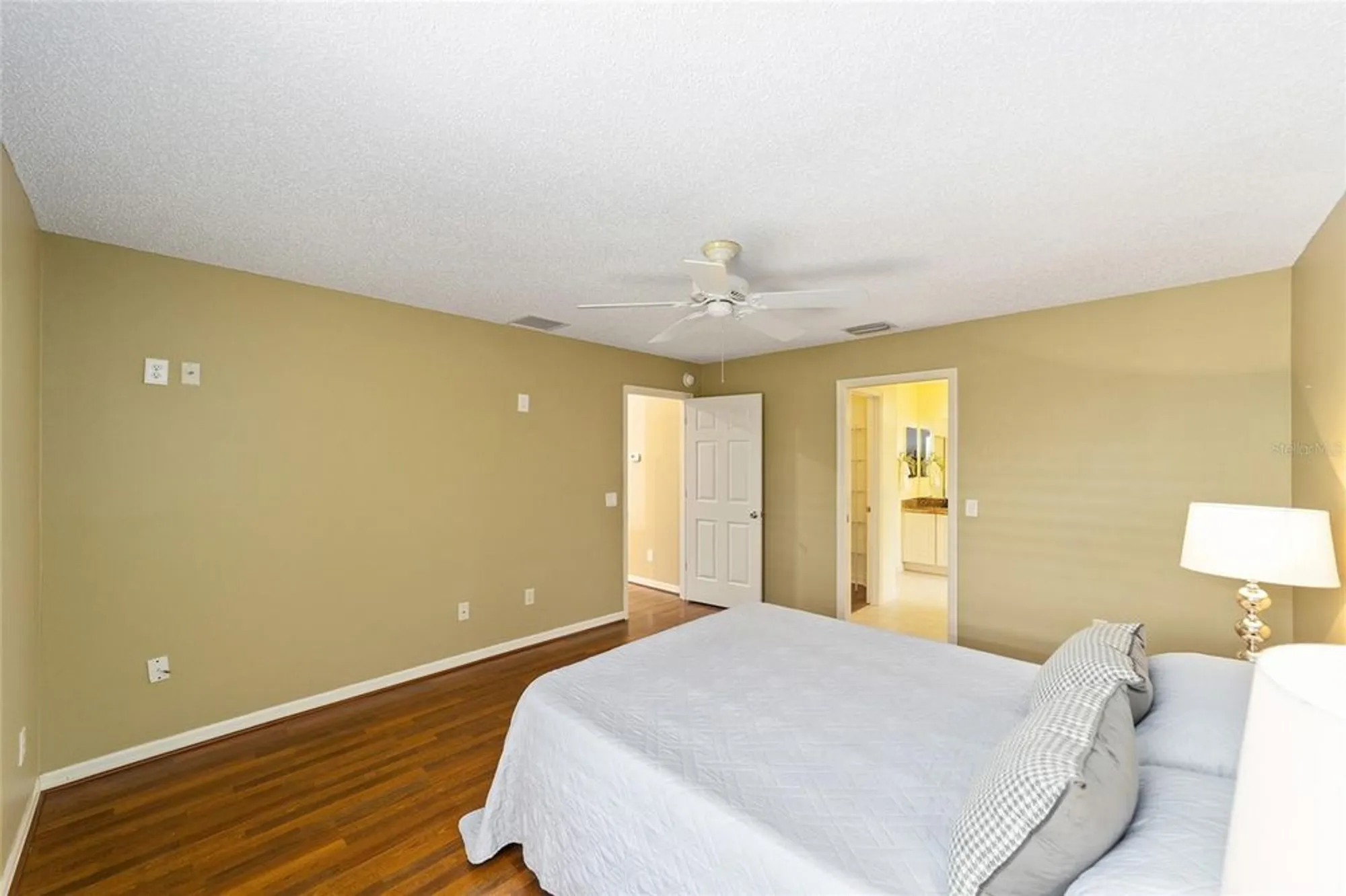 Property Slideshow image 17 of 34 | 290 jefferson ln, The Villages, FL, 32162