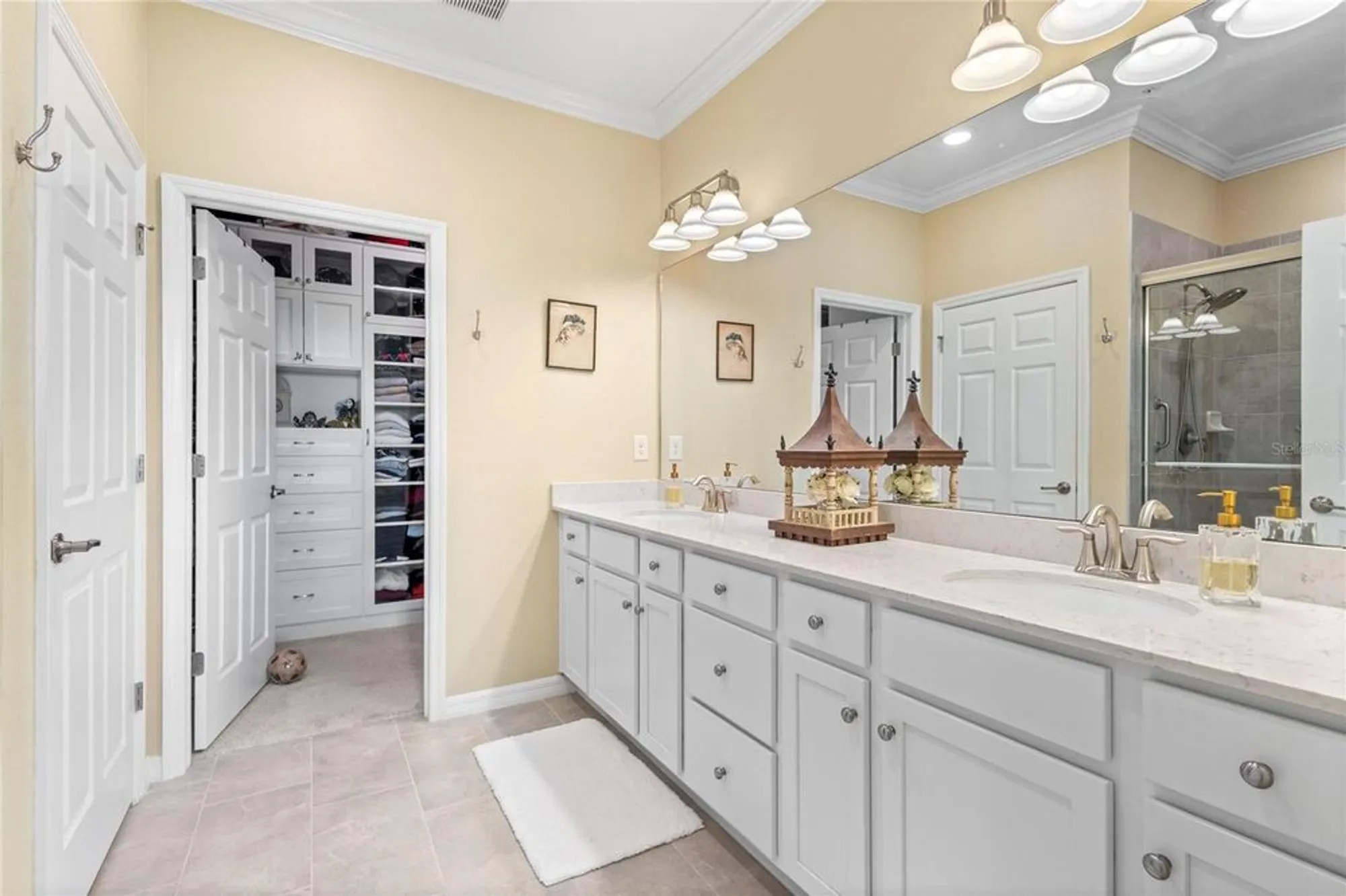 Property Slideshow image 23 of 58 | 10035 crooked creek dr unit 202, Venice, FL, 34293