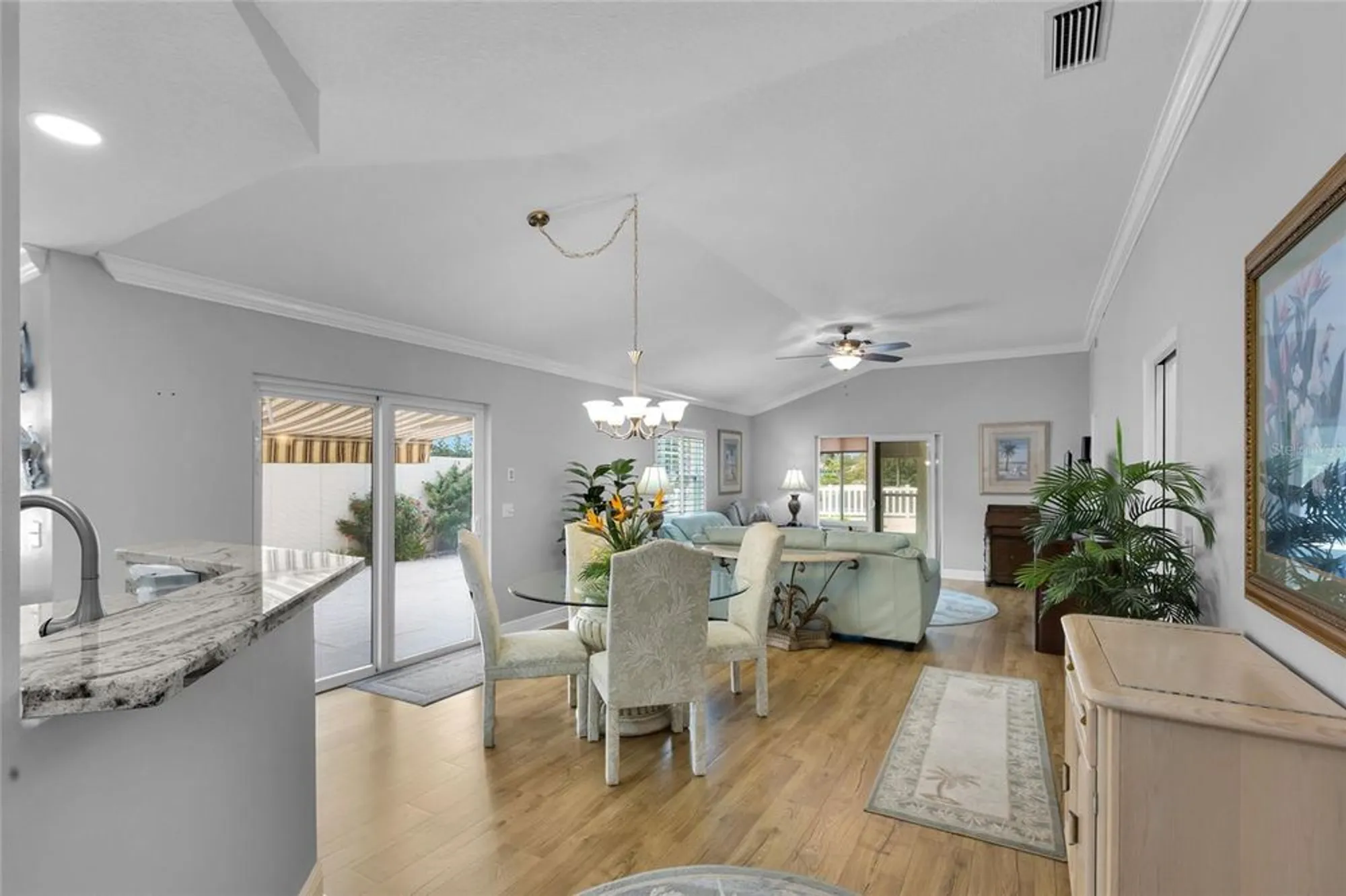 Property Slideshow image 5 of 45 | 916 medira dr, Lady Lake, FL, 32159