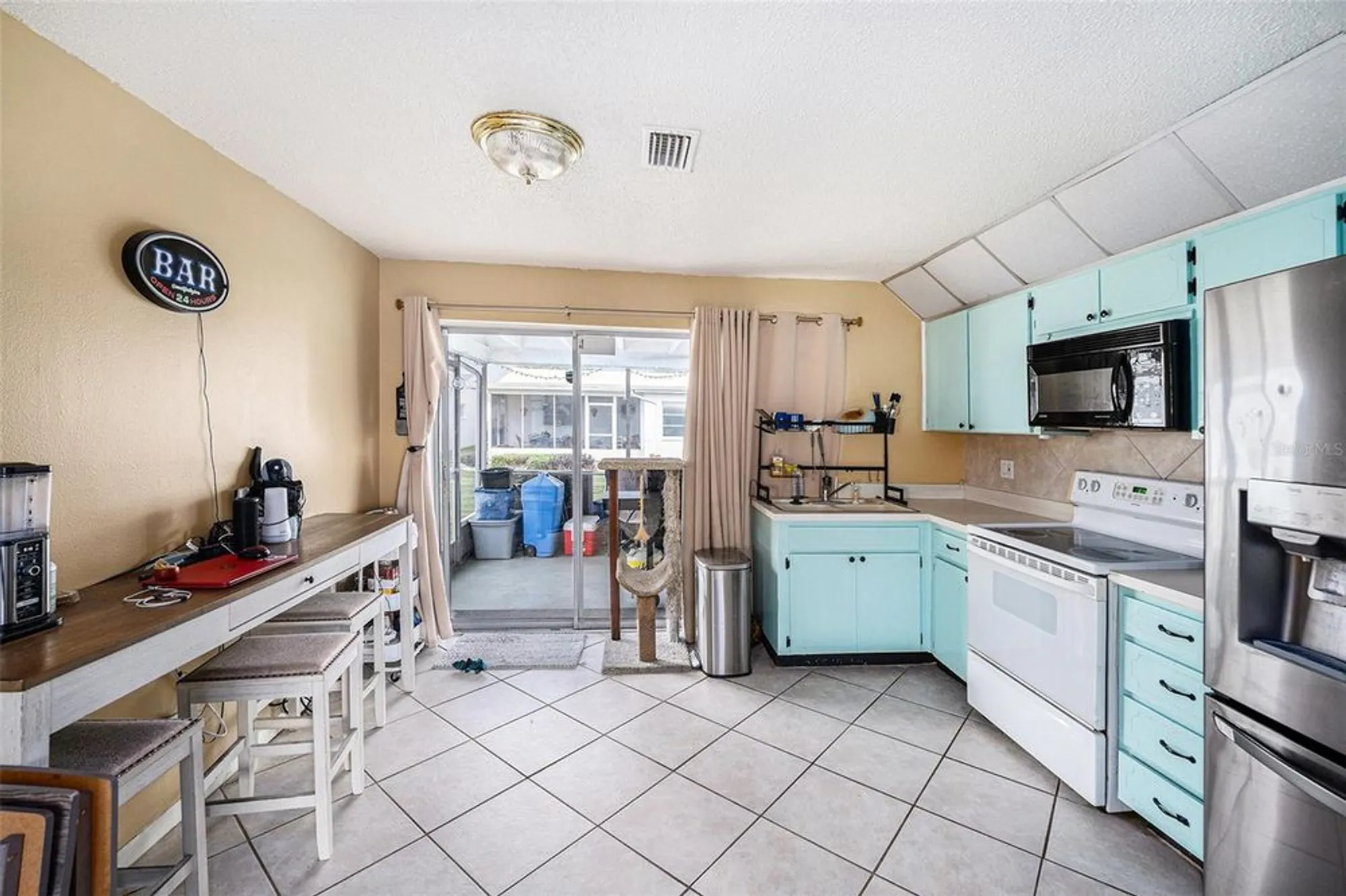 Property Slideshow image 12 of 30 | 4325 93rd ter, Pinellas Park, FL, 33782