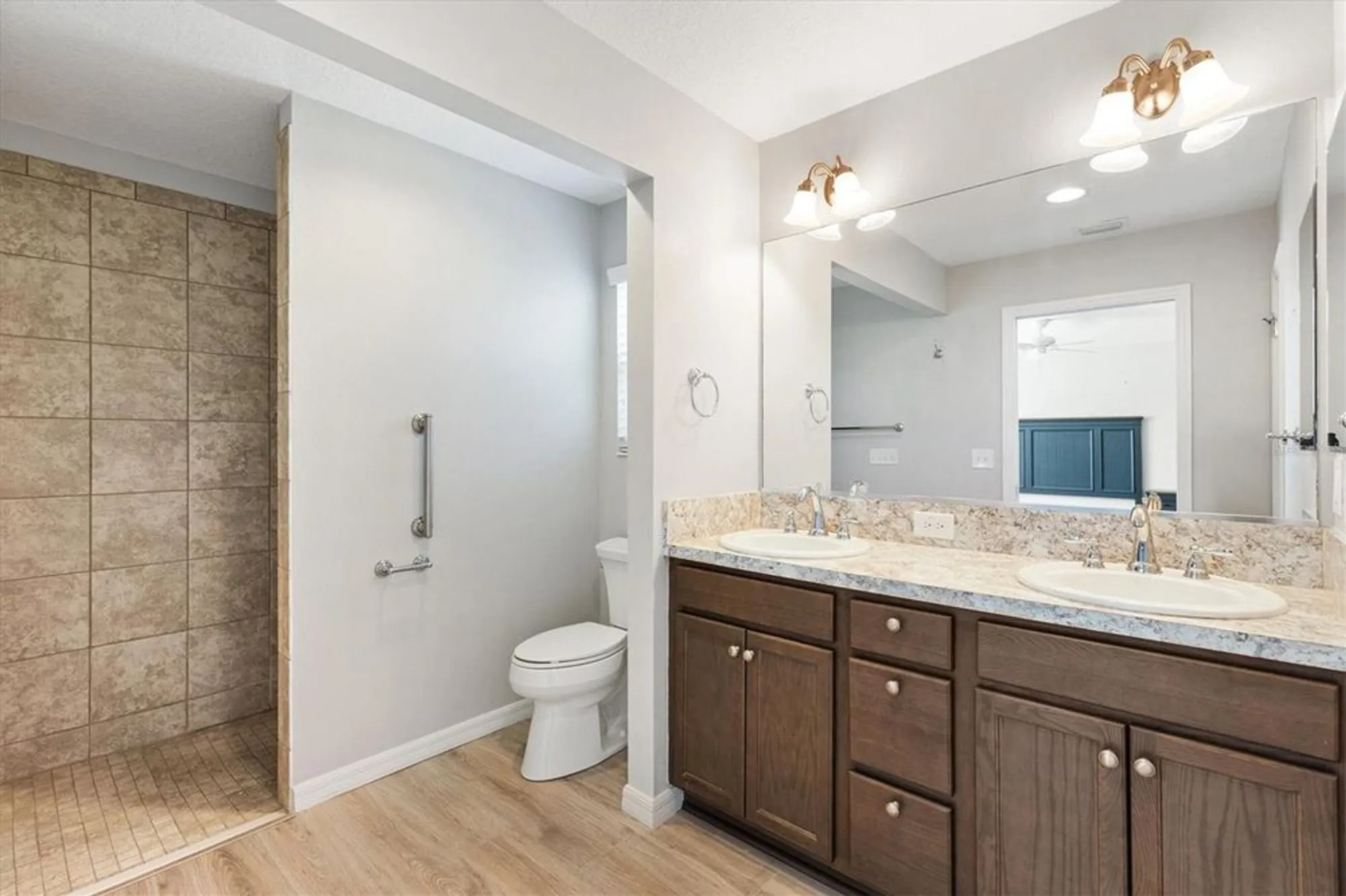 Property Slideshow image 17 of 37 | 706 jason dr, Lady Lake, FL, 32159