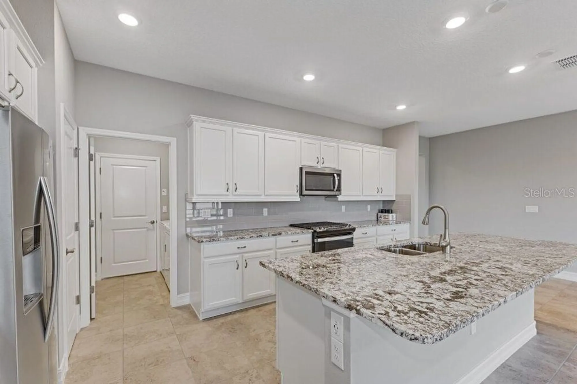 Property Slideshow image 2 of 18 | 5597 nw 45th ln, Ocala, FL, 34482