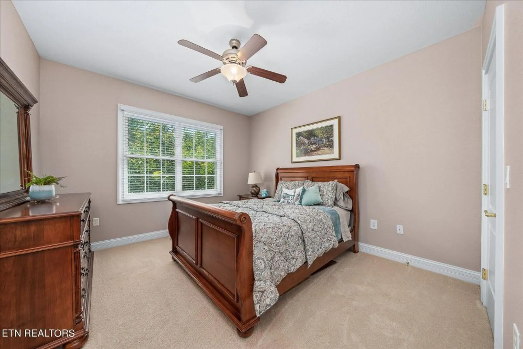 Property Slideshow image 29 of 60 | 145 pineridge loop, Crossville, TN, 38558