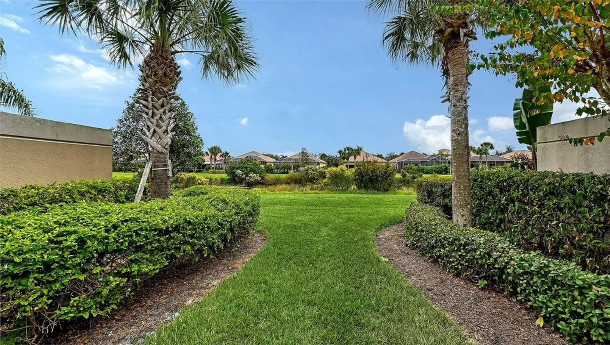 Property Slideshow image 31 of 63 | 1749 burgos dr, Sarasota, FL, 34238