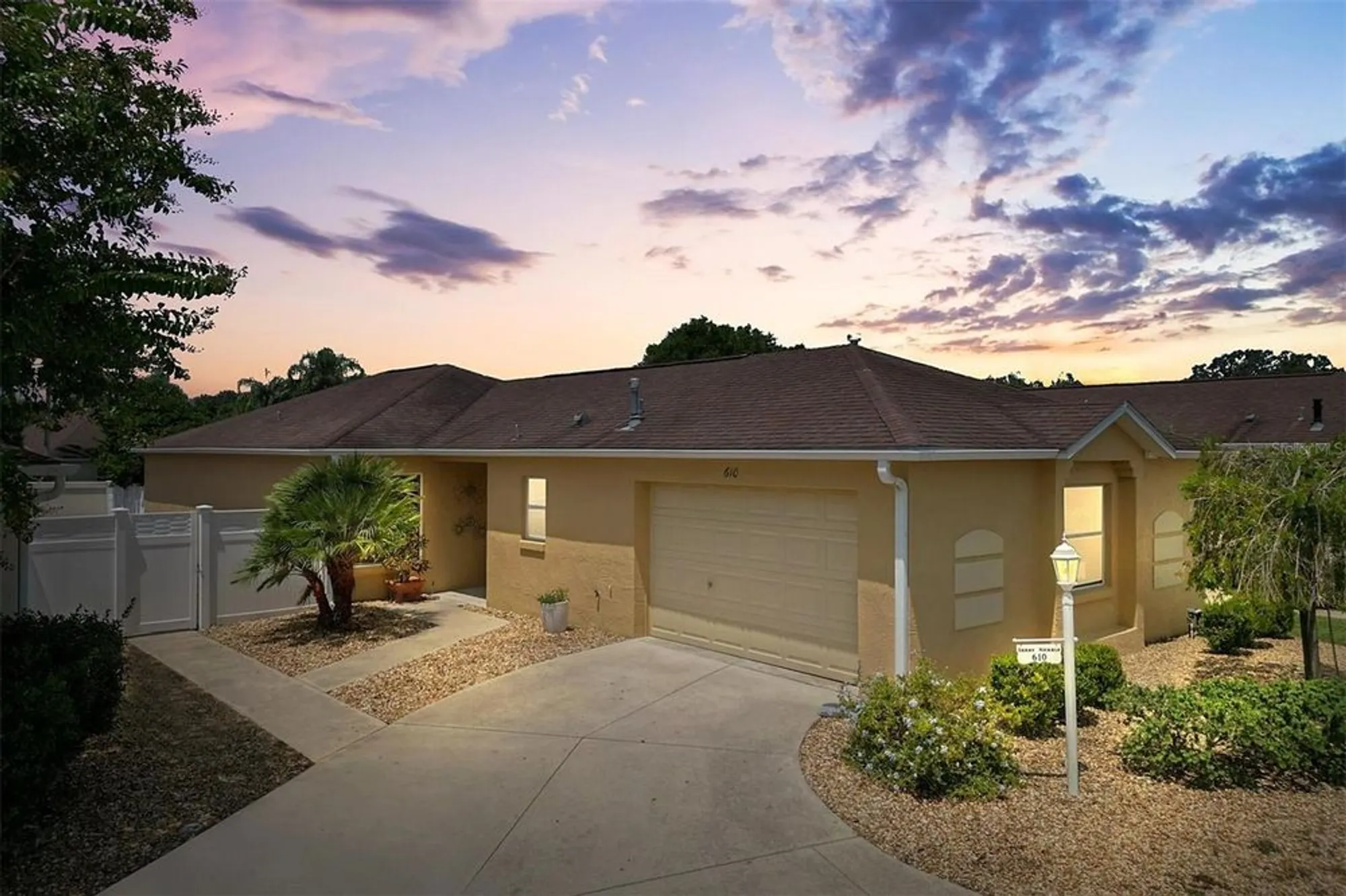 Property Slideshow image 3 of 43 | 610 danbury st, The Villages, FL, 32162