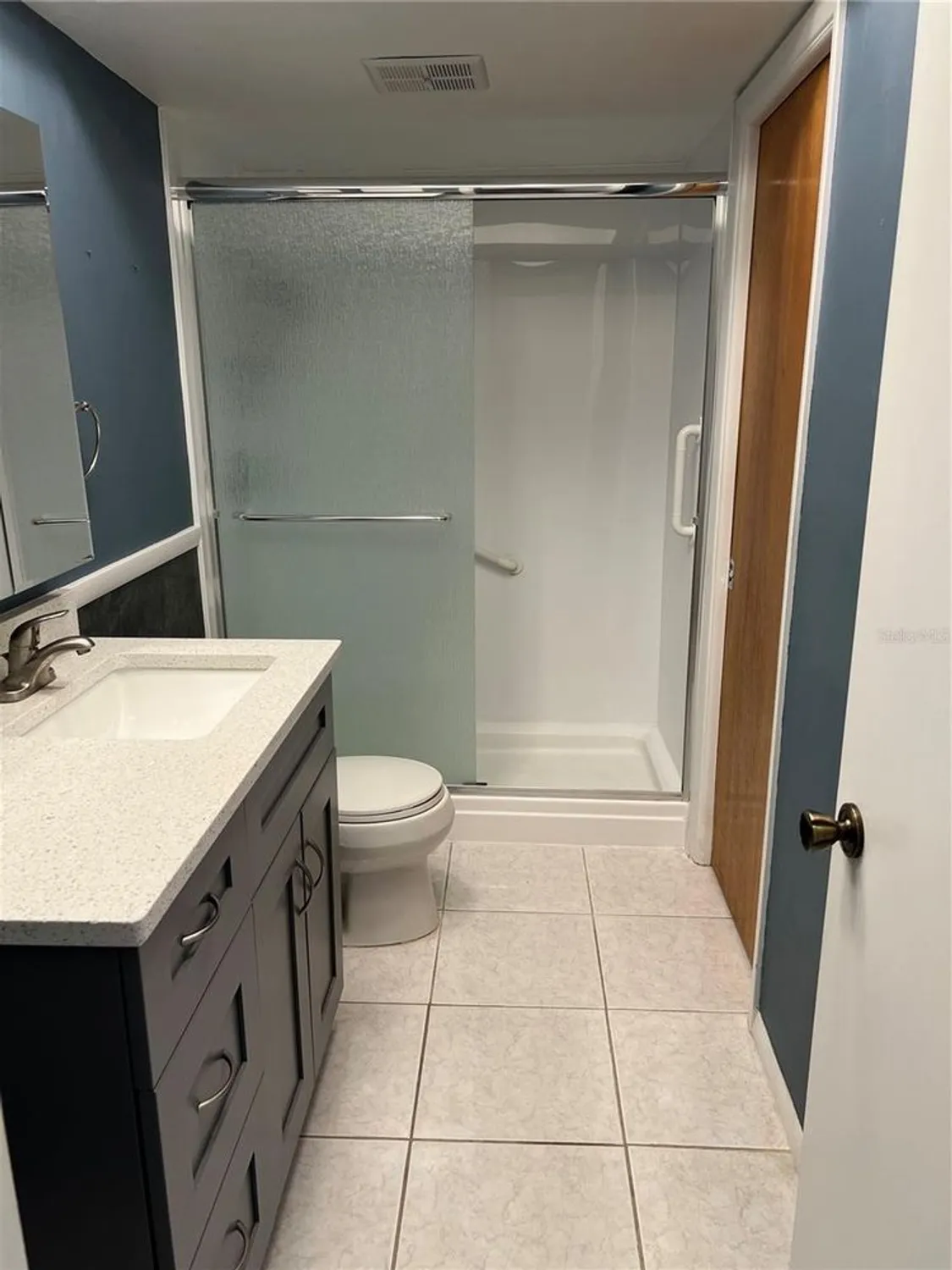 Property Slideshow image 17 of 33 | 1614 berwick ct d, Palm Harbor, FL, 34684