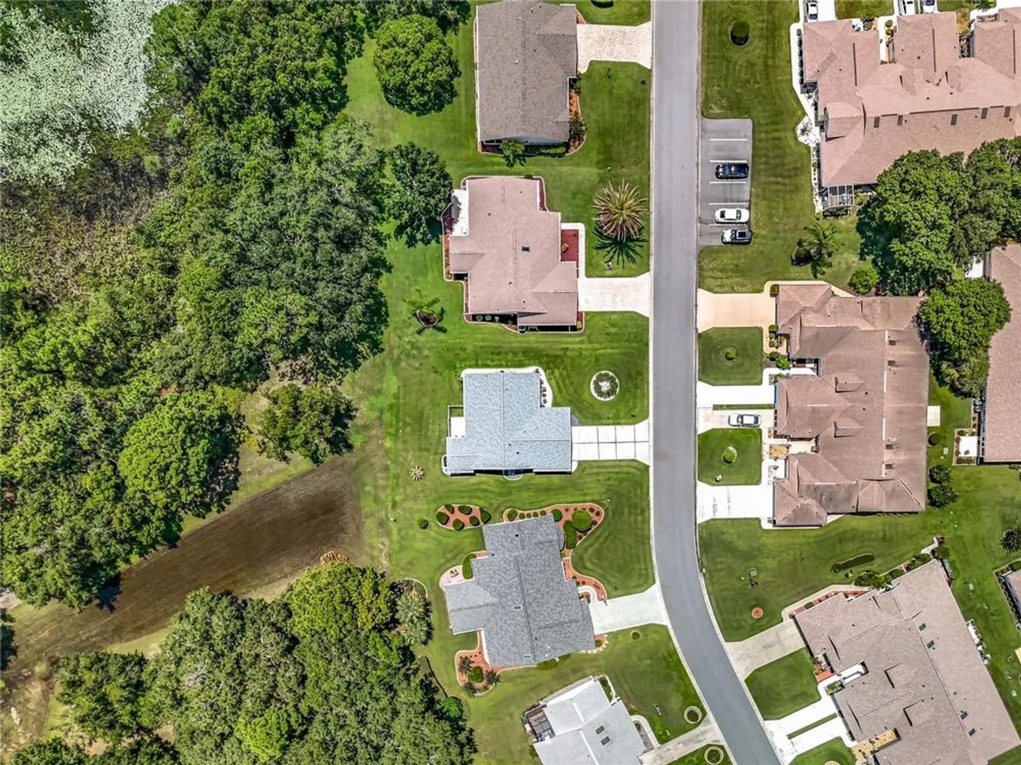 Property Slideshow image 38 of 61 | 26616 racquet cir, Leesburg, FL, 34748