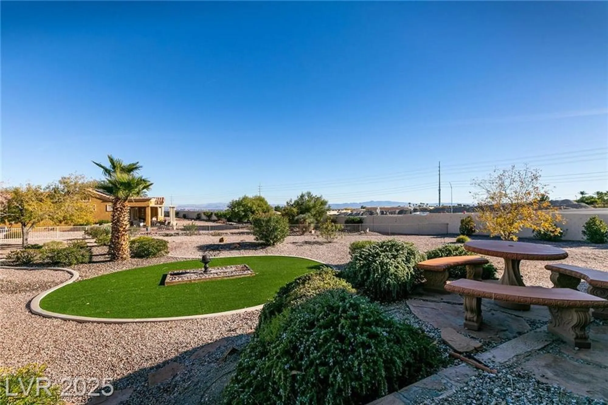 Property Slideshow image 36 of 46 | 1901 capestone st, Las Vegas, NV, 89134
