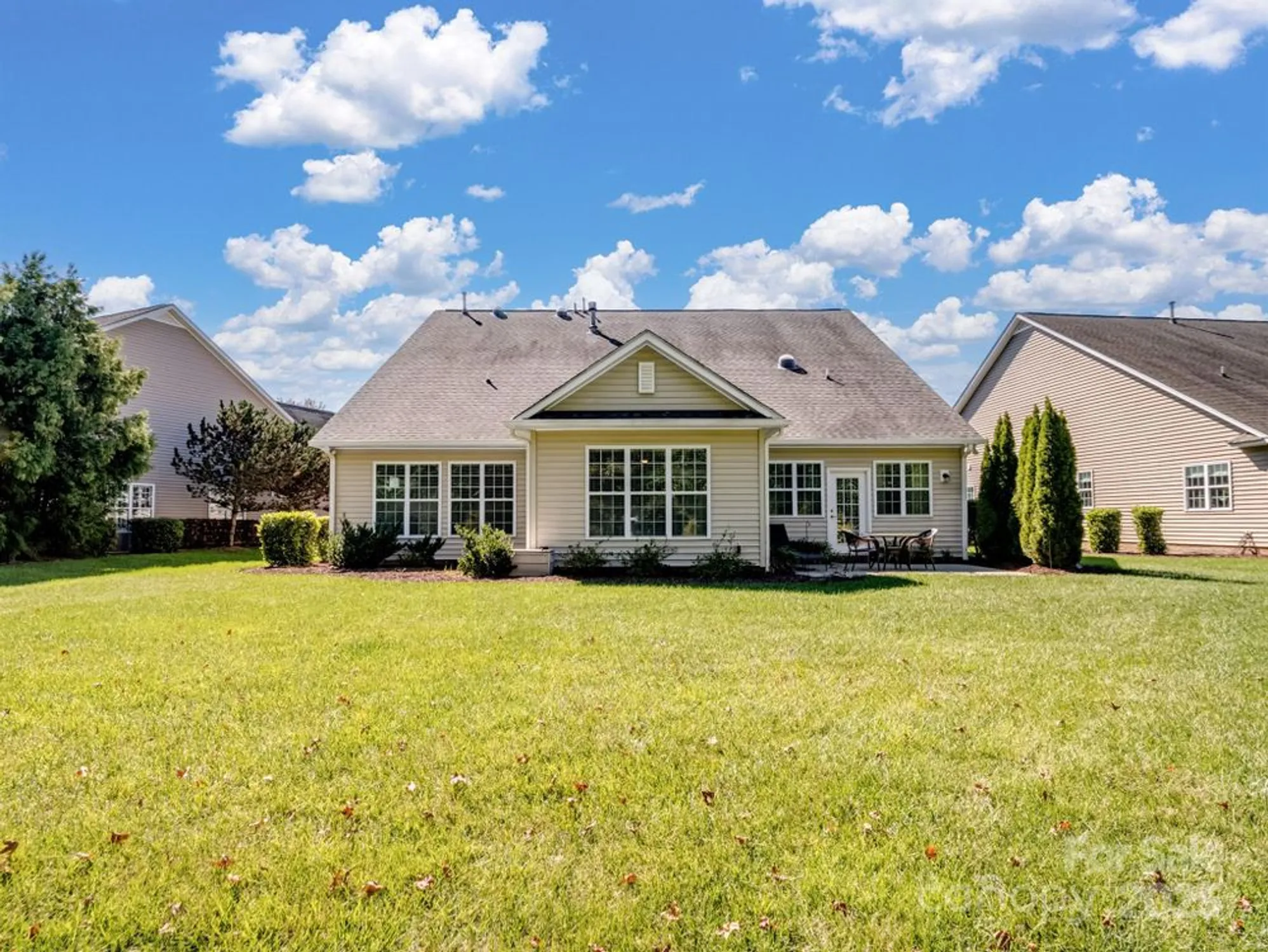 Property Slideshow image 31 of 37 | 12728 meetinghouse dr, Cornelius, NC, 28031