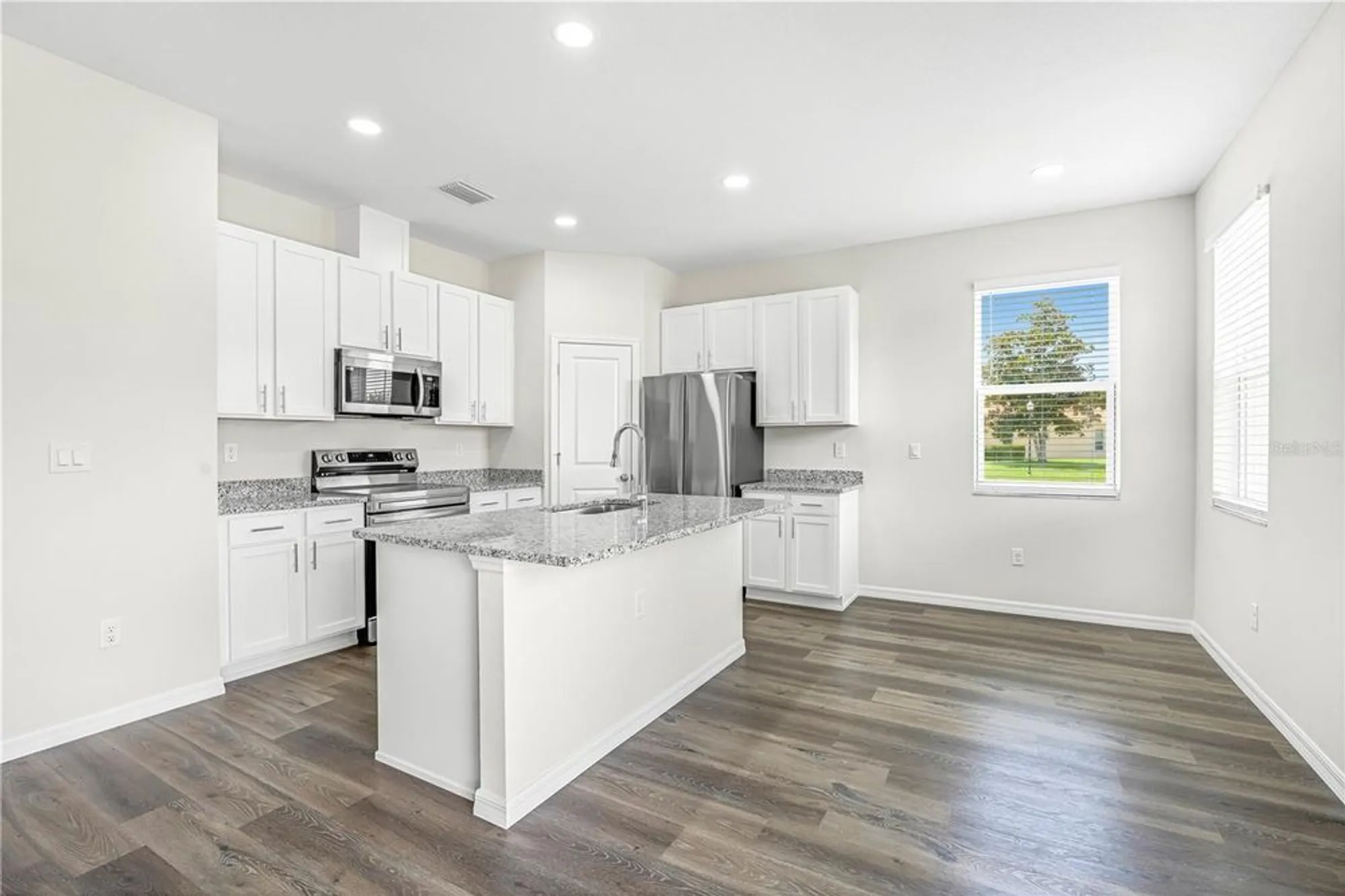 Property Slideshow image 8 of 75 | 9313 gentle ben ct, Weeki Wachee, FL, 34613