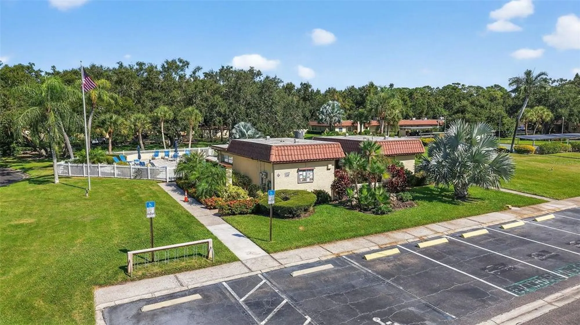 Property Slideshow image 28 of 36 | 1701 pinehurst rd 22b, Dunedin, FL, 34698