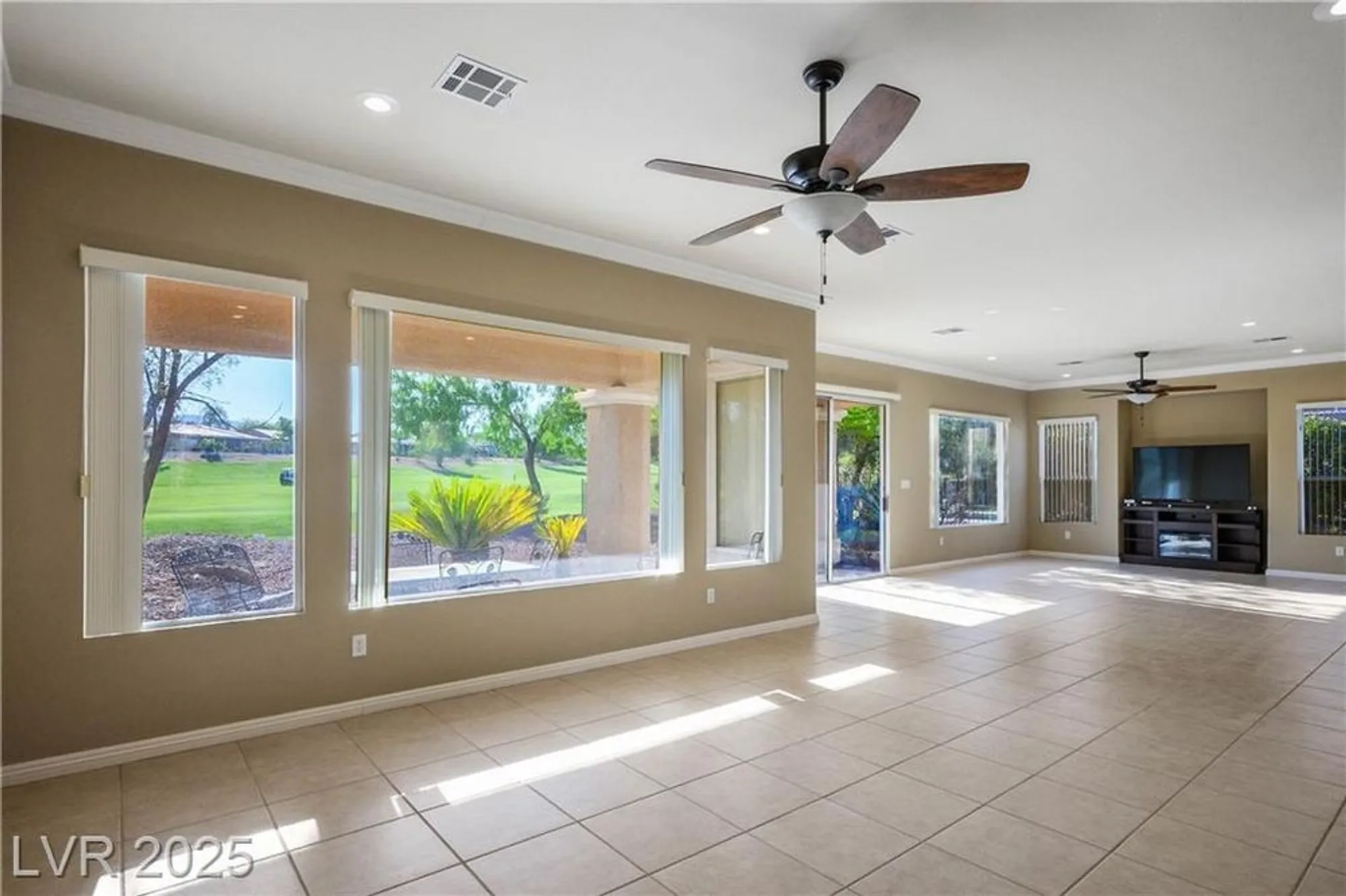 Property Slideshow image 10 of 79 | 10248 andante ct, Las Vegas, NV, 89135