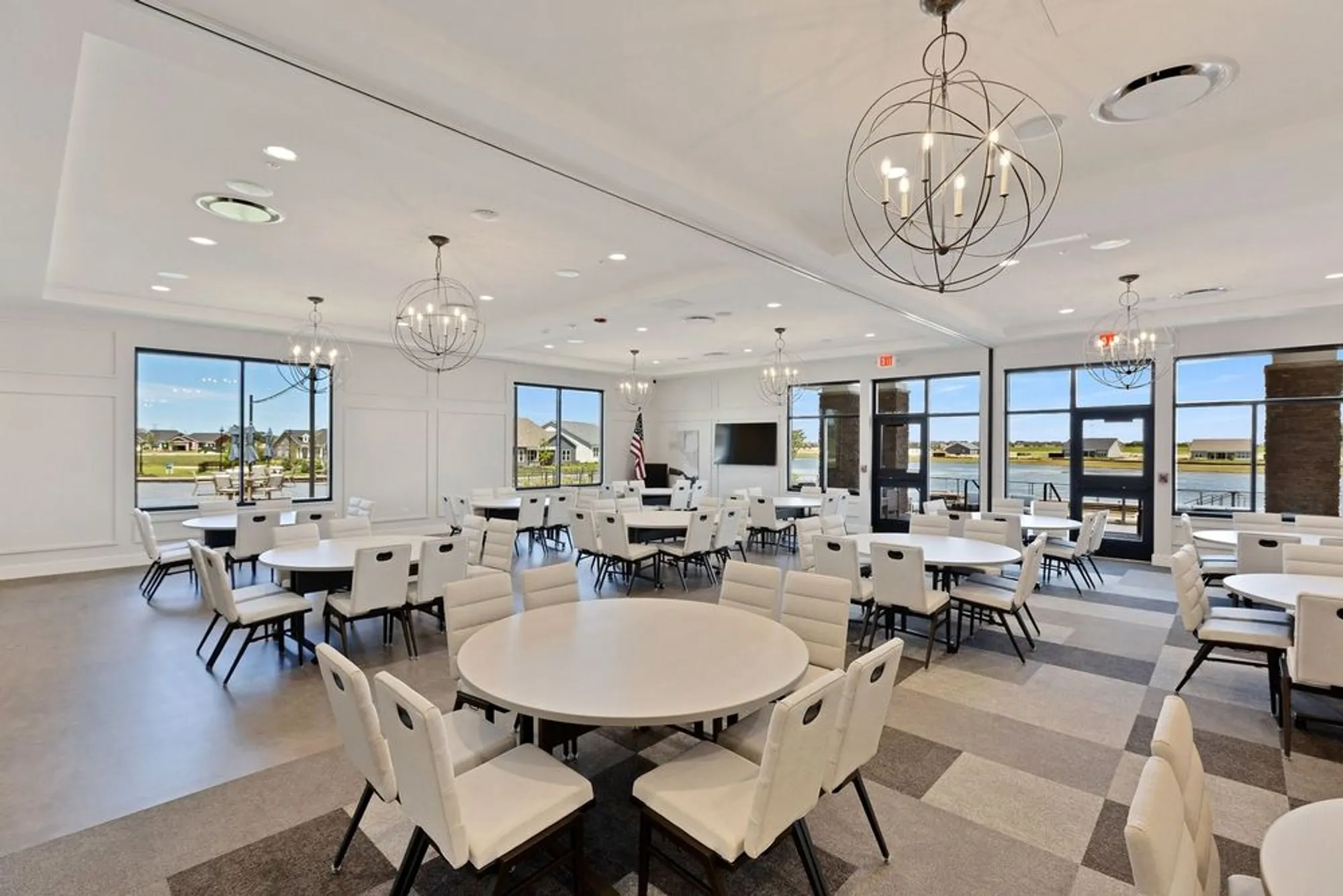 Property Slideshow image 22 of 25 | 3328 fulshear cir, Aurora, IL, 60503