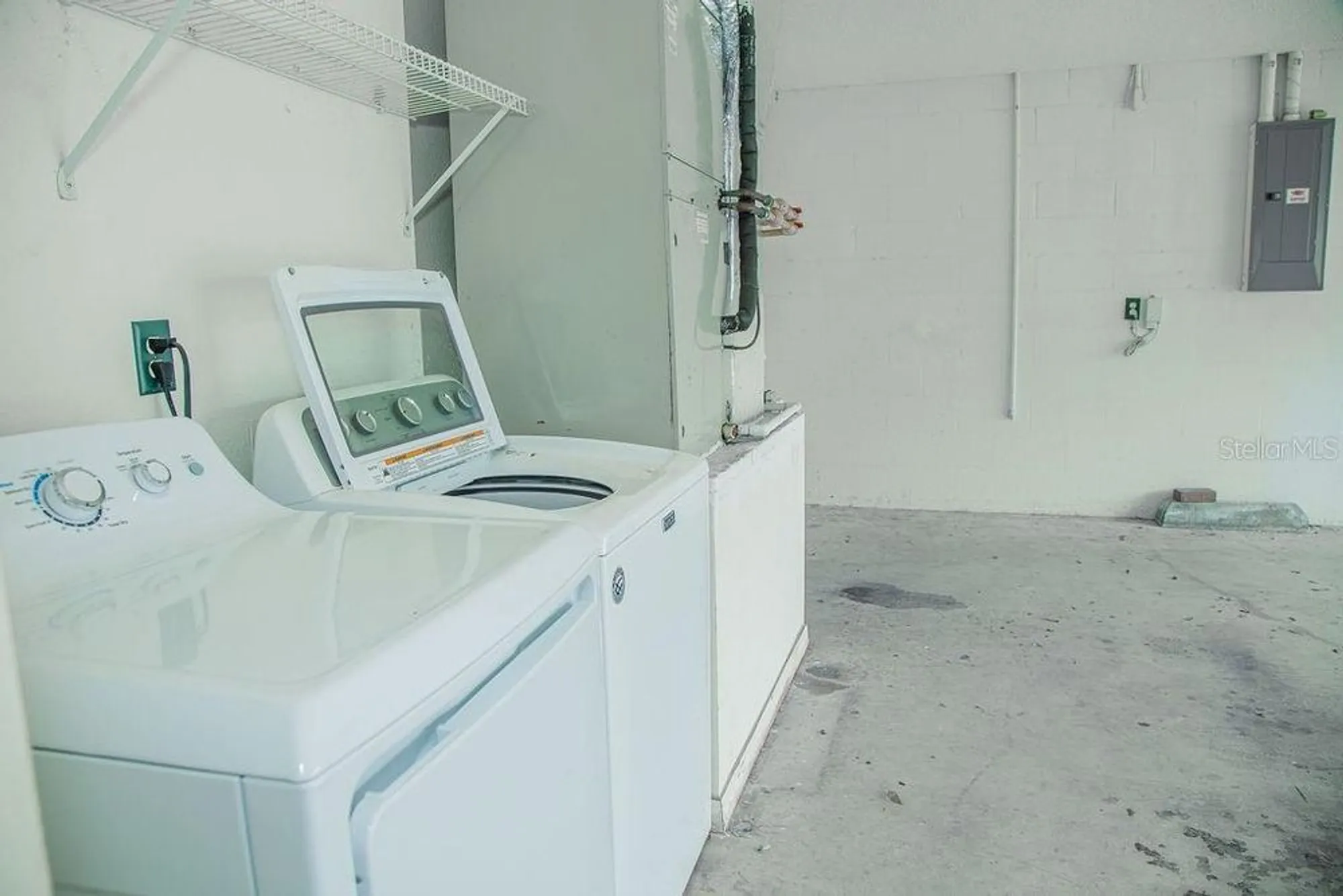 Property Slideshow image 21 of 51 | 260 lake suzanne dr, Lake Wales, FL, 33859