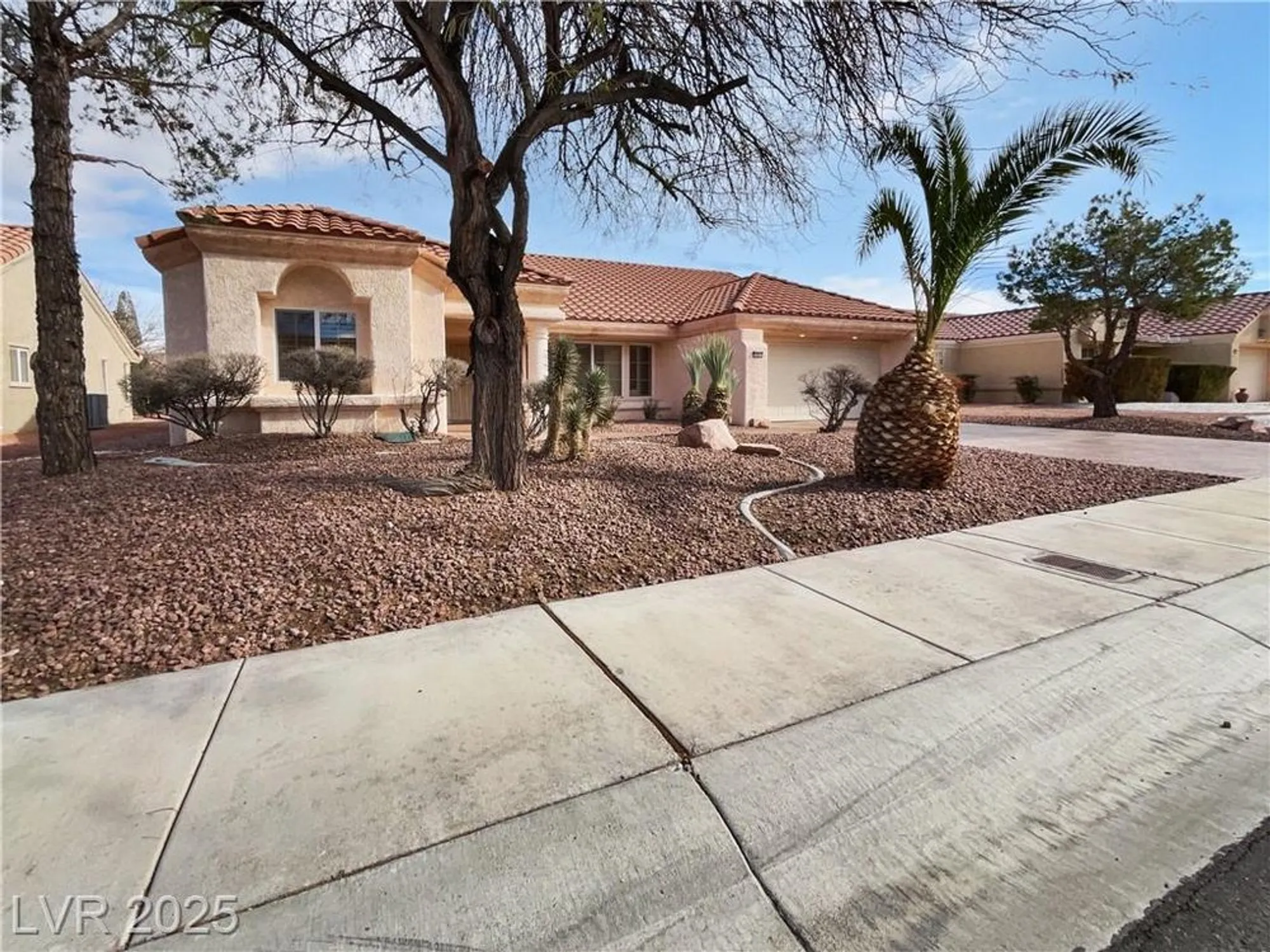 Property Slideshow image 9 of 23 | 2456 palmridge dr, Las Vegas, NV, 89134