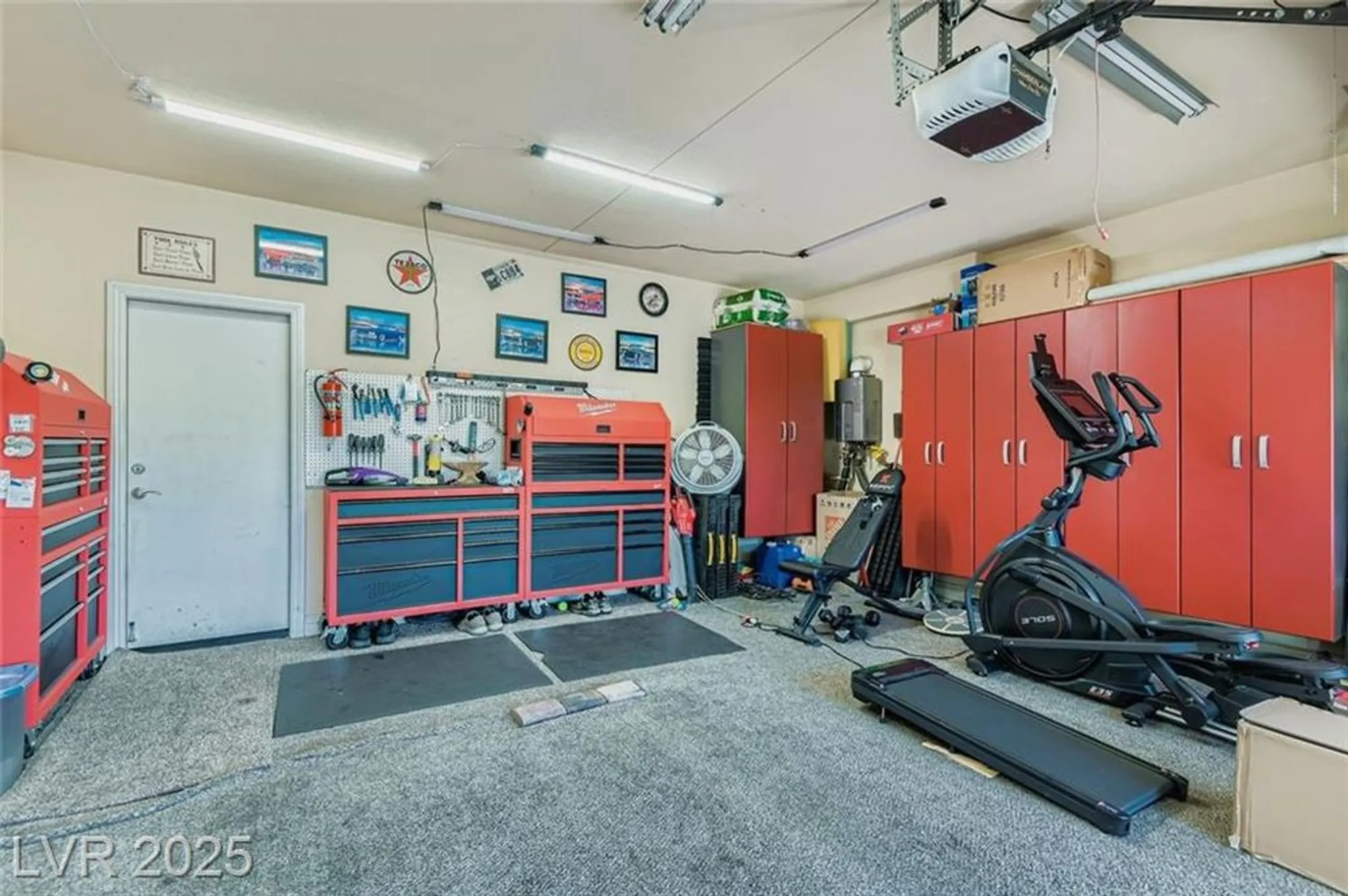 Property Slideshow image 37 of 45 | 3385 blue ribbon downs st, Las Vegas, NV, 89122