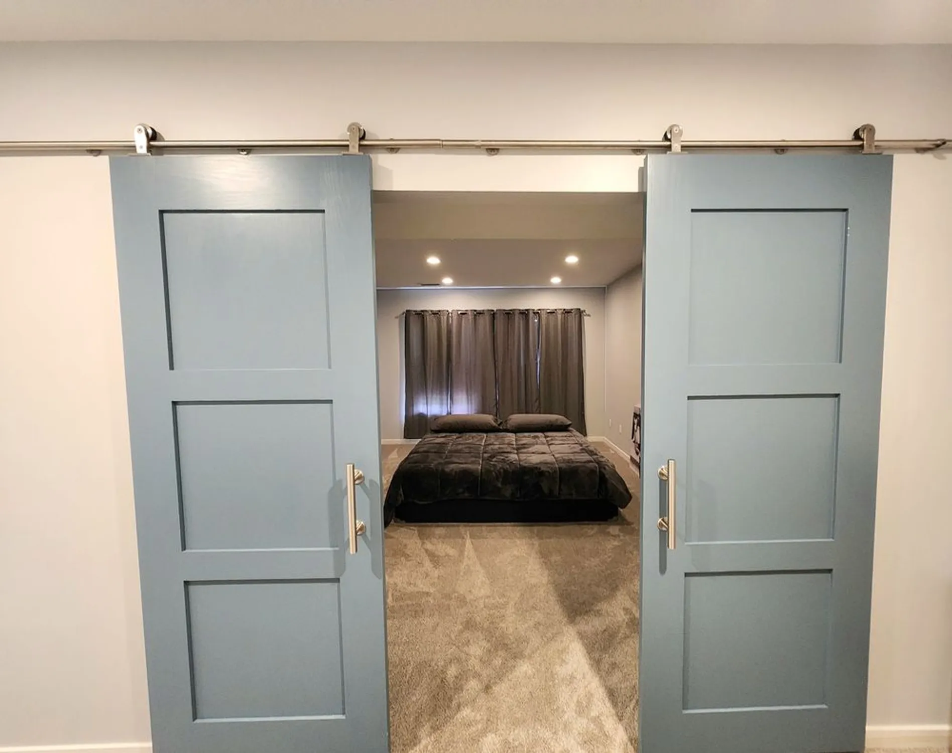 Property Slideshow image 20 of 29 | 2003 magenta ln, Algonquin, IL, 60102