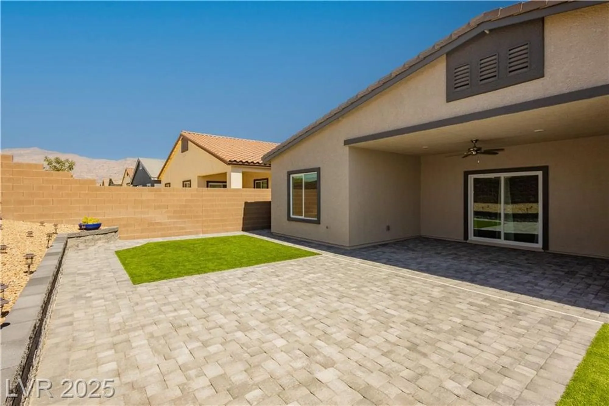 Property Slideshow image 30 of 47 | 7511 phoenix falls st, North Las Vegas, NV, 89084