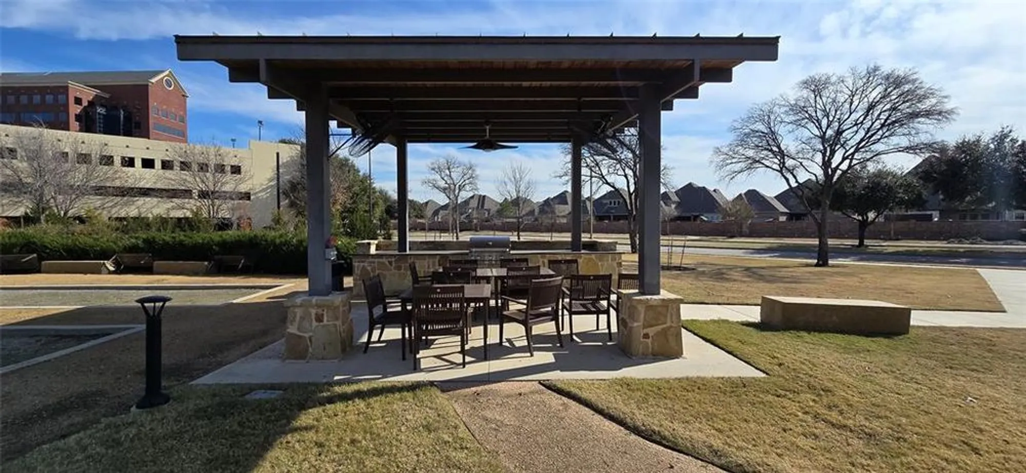 Property Slideshow image 35 of 39 | 1735 wittington pl apt 2305, Dallas, TX, 75234