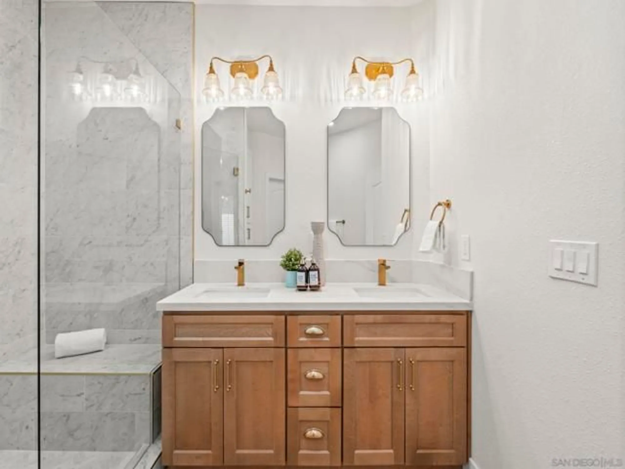 Property Slideshow image 25 of 64 | 4137 pindar way, Oceanside, CA, 92056