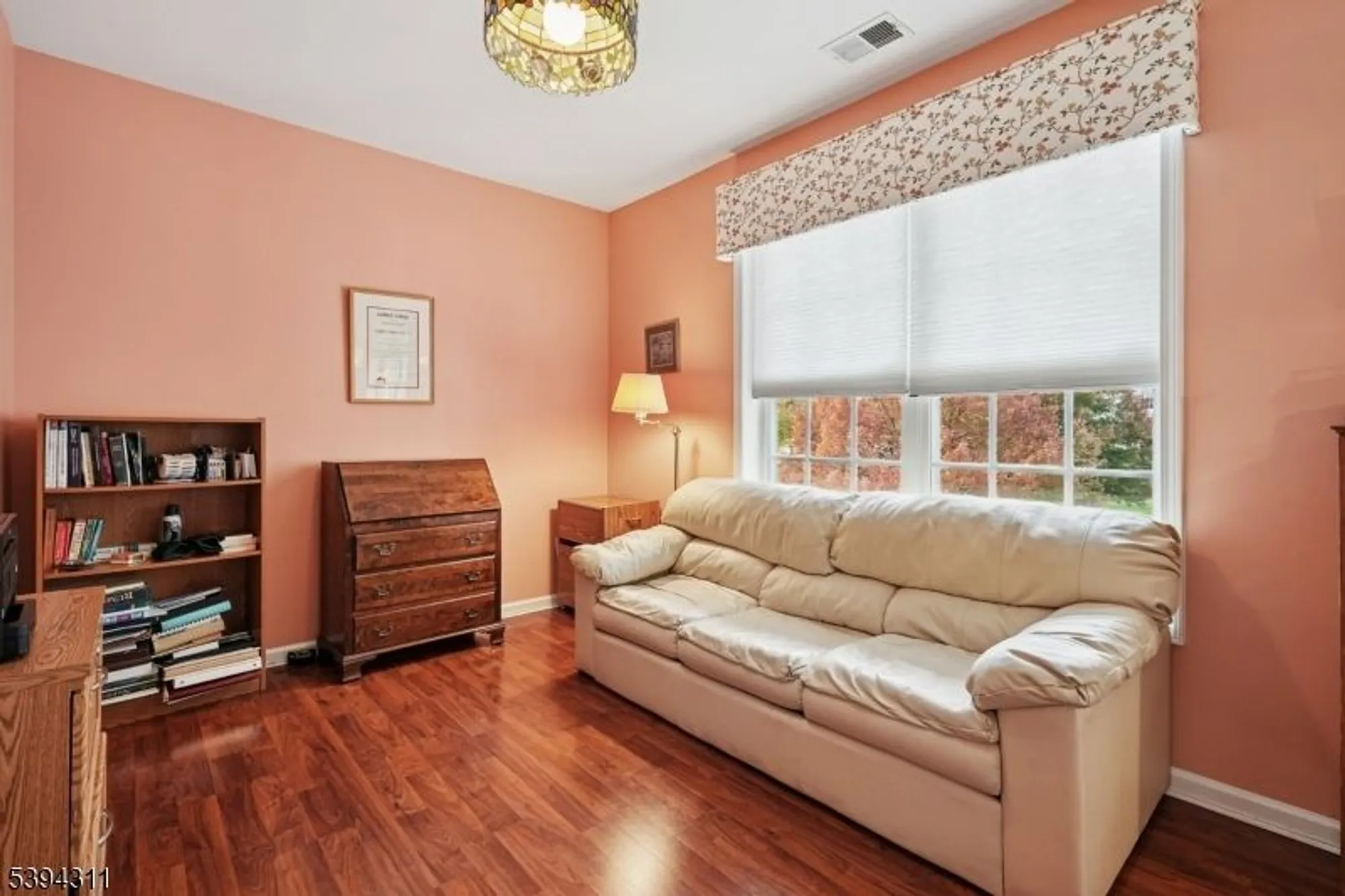 Property Slideshow image 17 of 38 | 806 holly ln, Cedar Grove, NJ, 07009