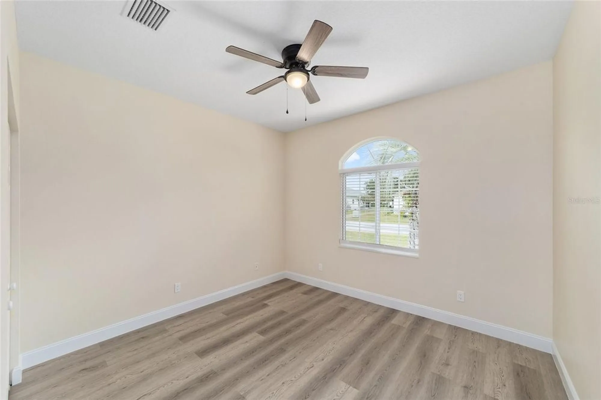 Property Slideshow image 33 of 39 | 2420 nw 55th avenue rd, Ocala, FL, 34482