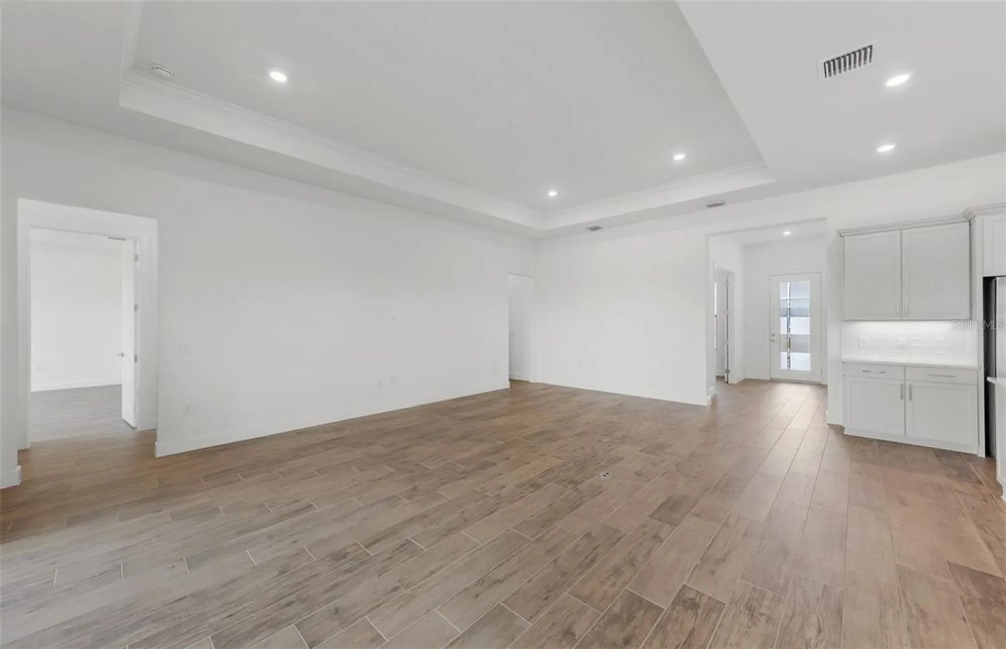 Property Slideshow image 16 of 37 | 5008 stoney point gln, Lakewood Ranch, FL, 34211